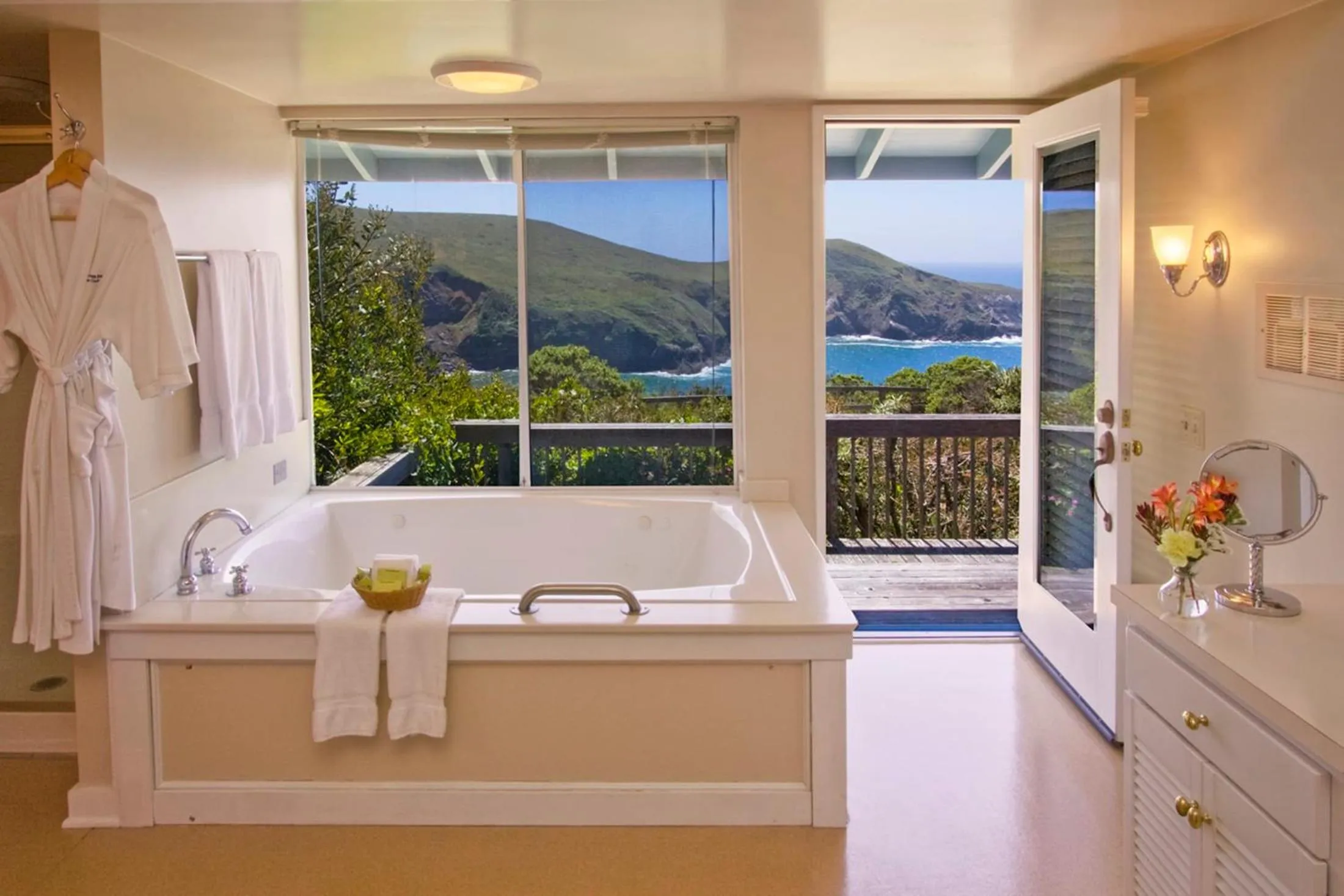 Hot Tub in SCP Mendocino Coast Lodge