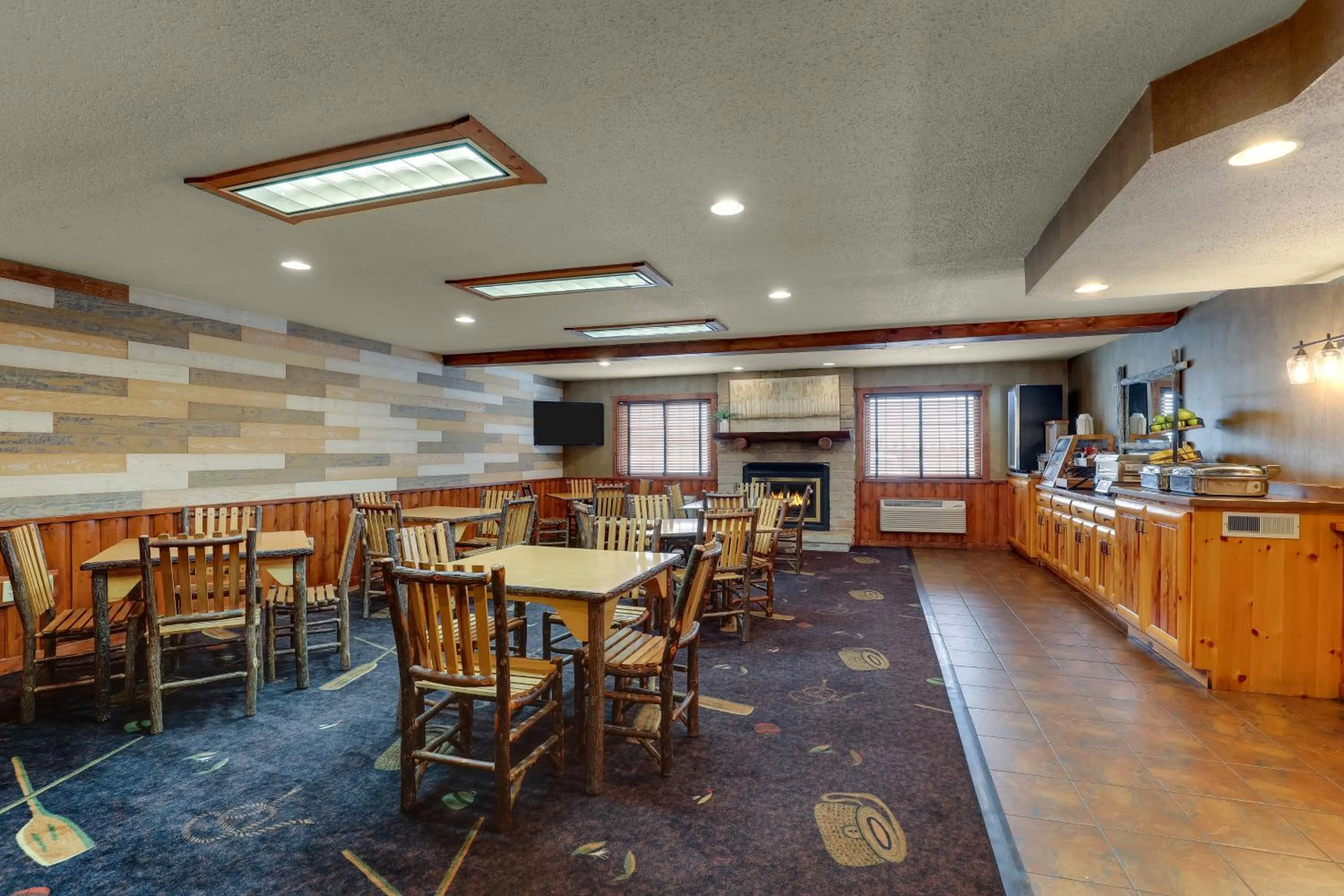 Breakfast in Stoney Creek Inn Quincy