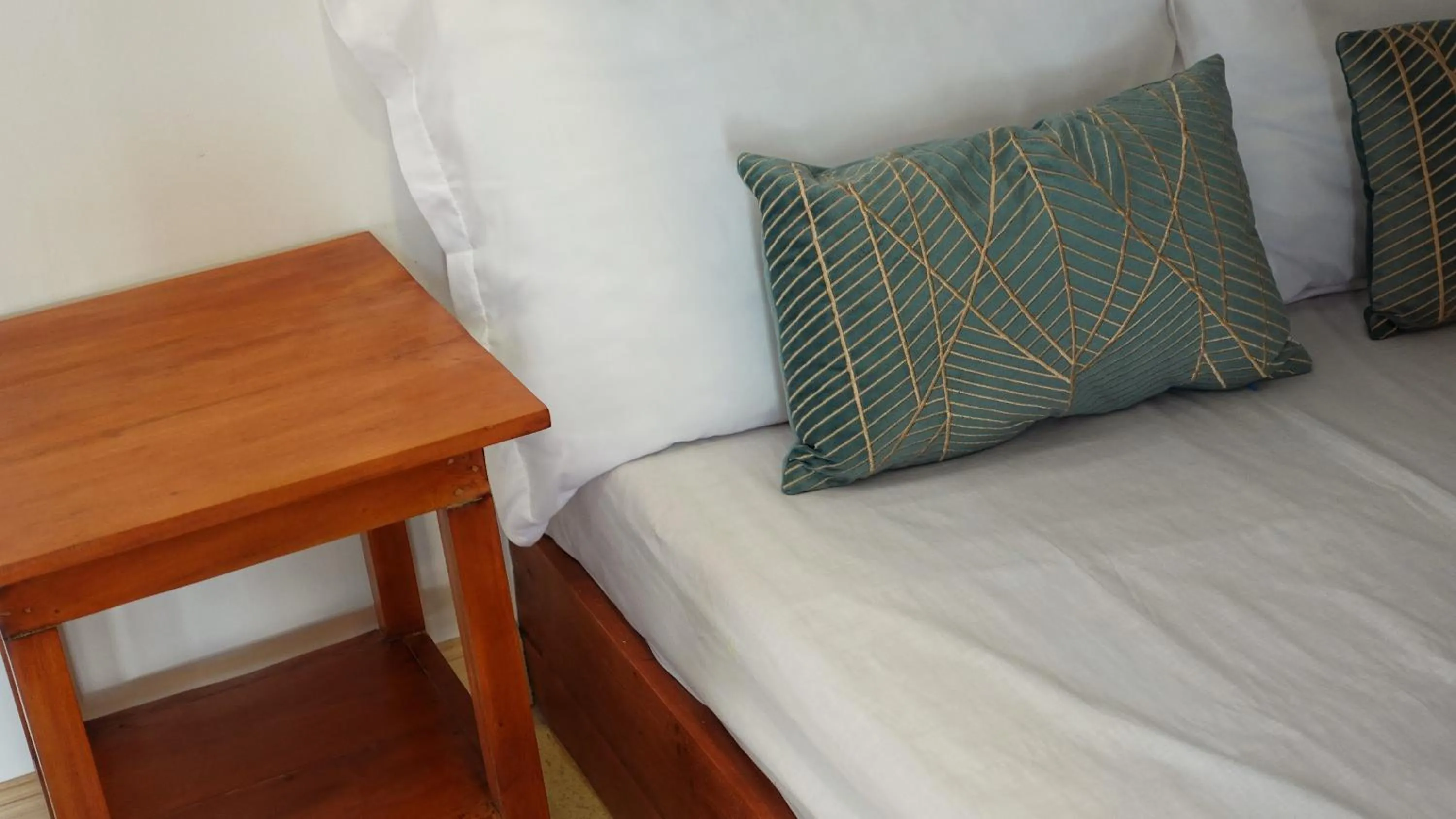 Bed in Senare Boracay Hotel