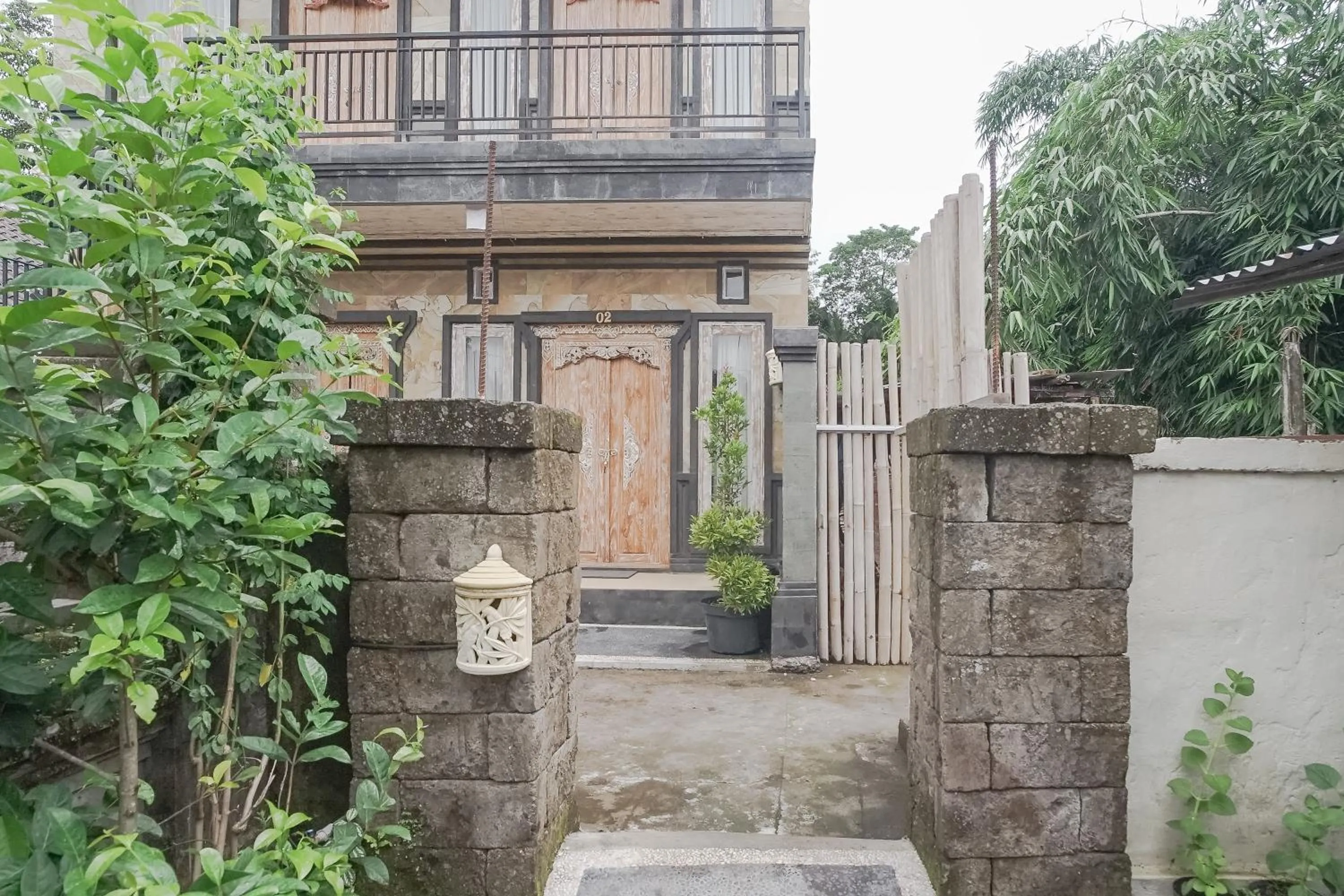 Property building in Giri Krisna Guest House