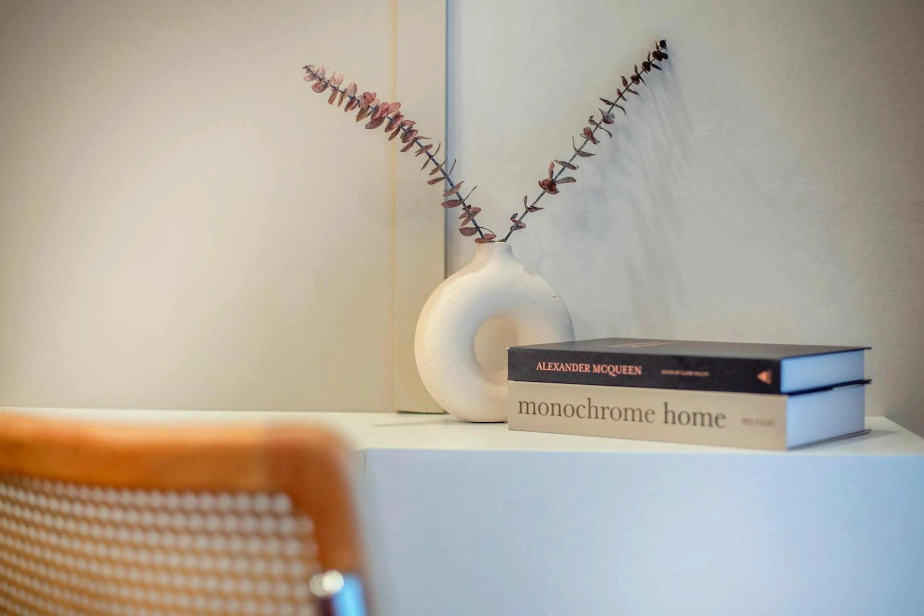 Decorative detail in Royce Residence KLCC by Cobnb