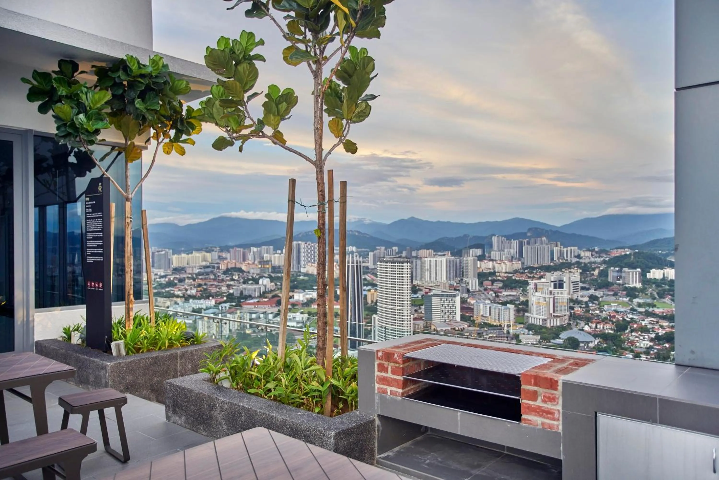 Property building in Royce Residence KLCC by Cobnb