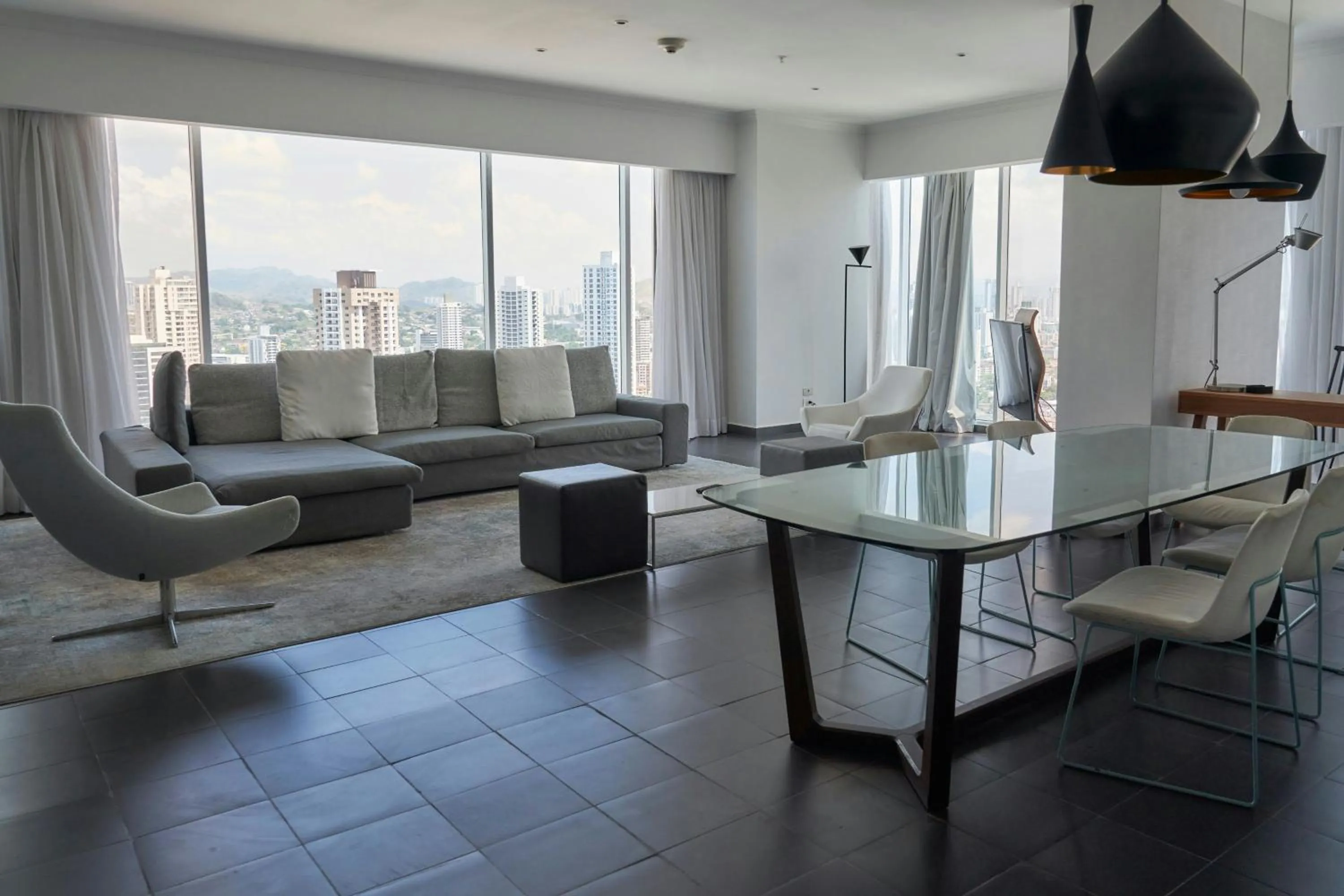 Living room in Sortis Hotel, Spa & Casino, Autograph Collection