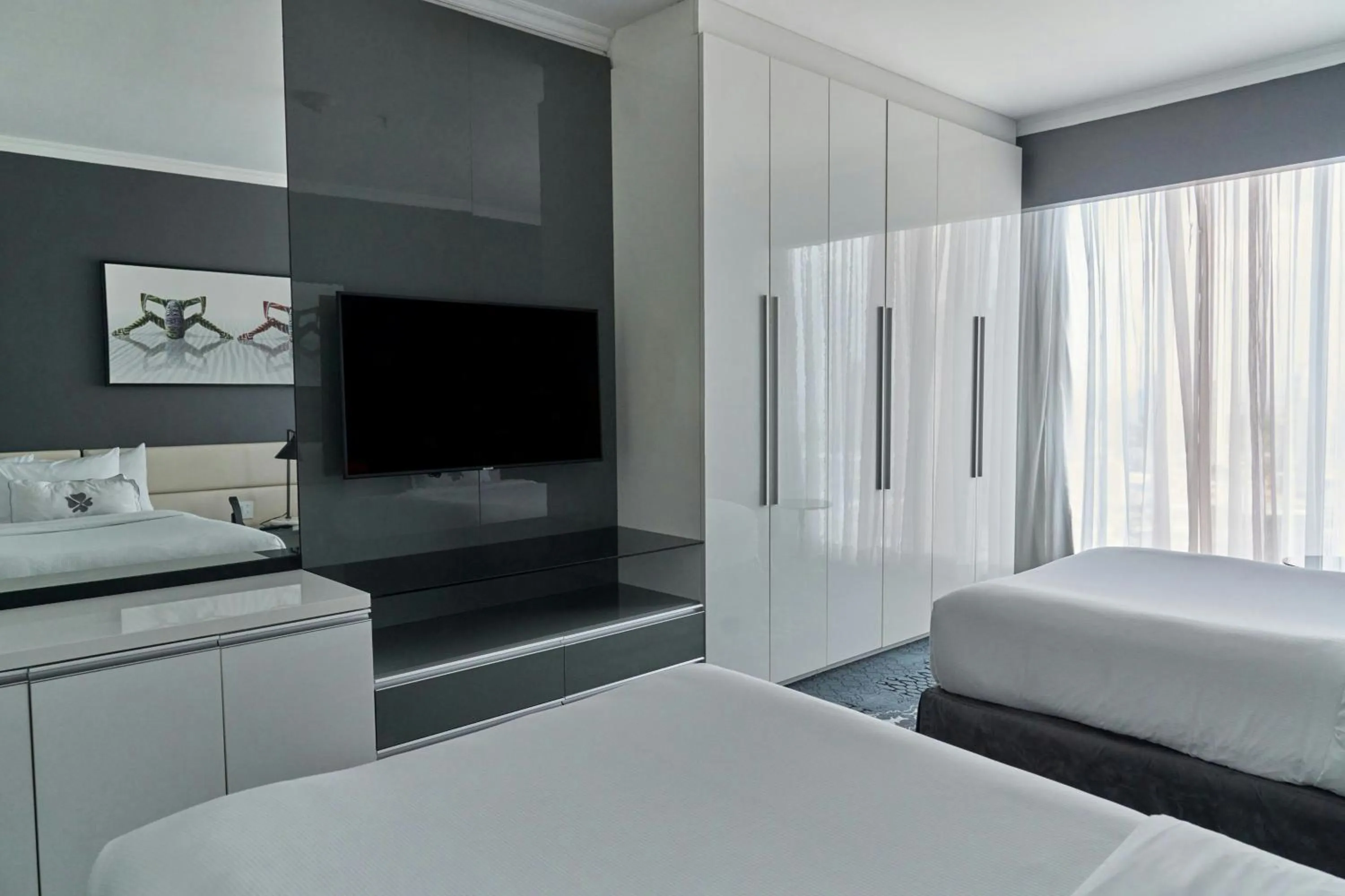 Photo of the whole room, Bed in Sortis Hotel, Spa & Casino, Autograph Collection