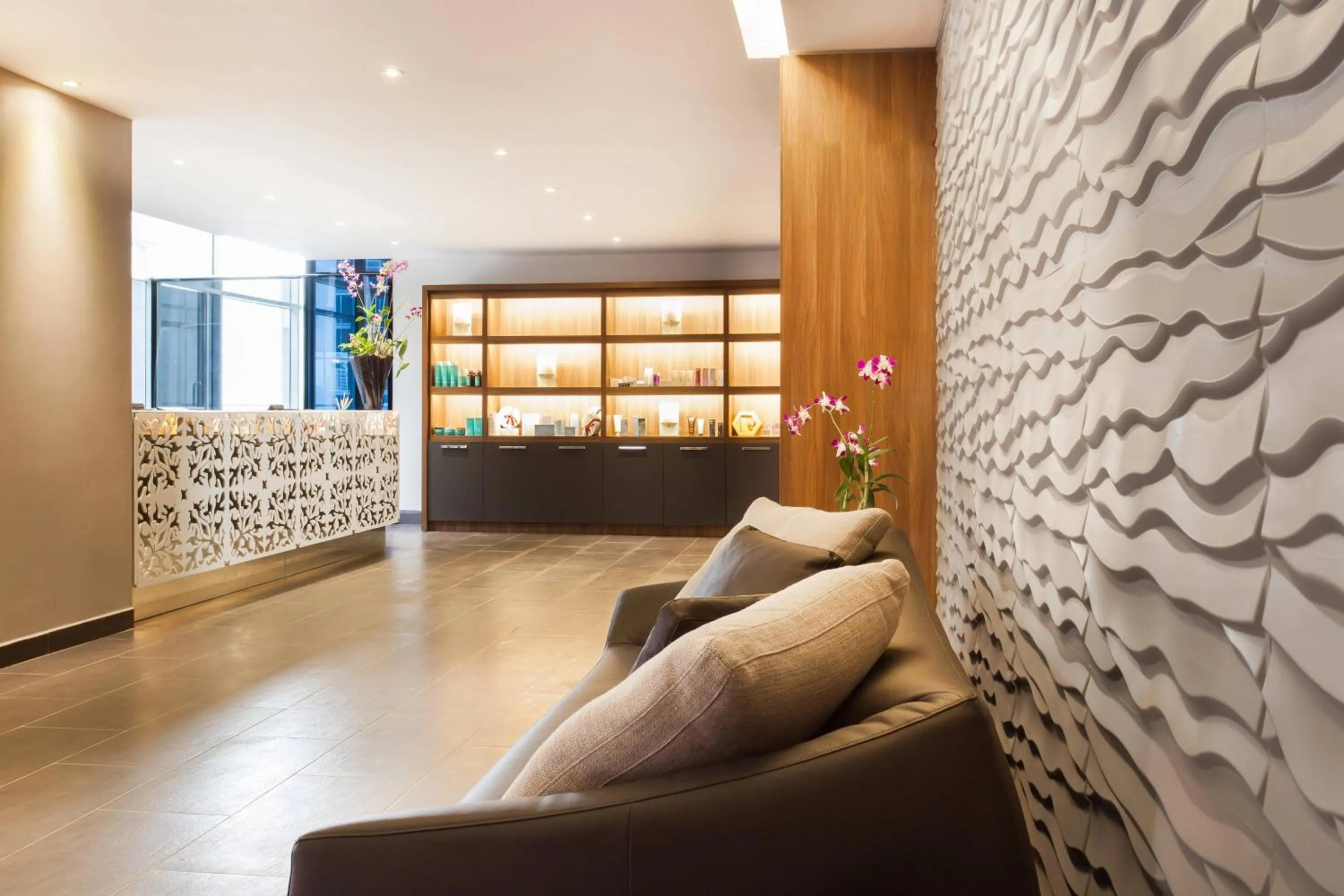 Lobby or reception in Sortis Hotel, Spa & Casino, Autograph Collection