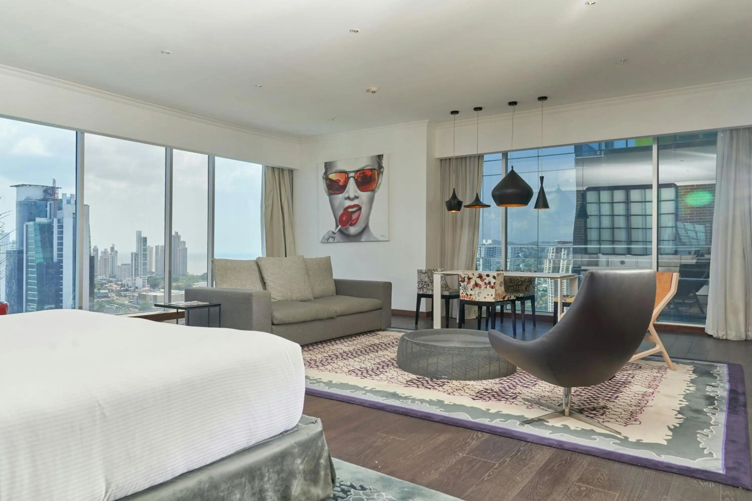 Photo of the whole room in Sortis Hotel, Spa & Casino, Autograph Collection