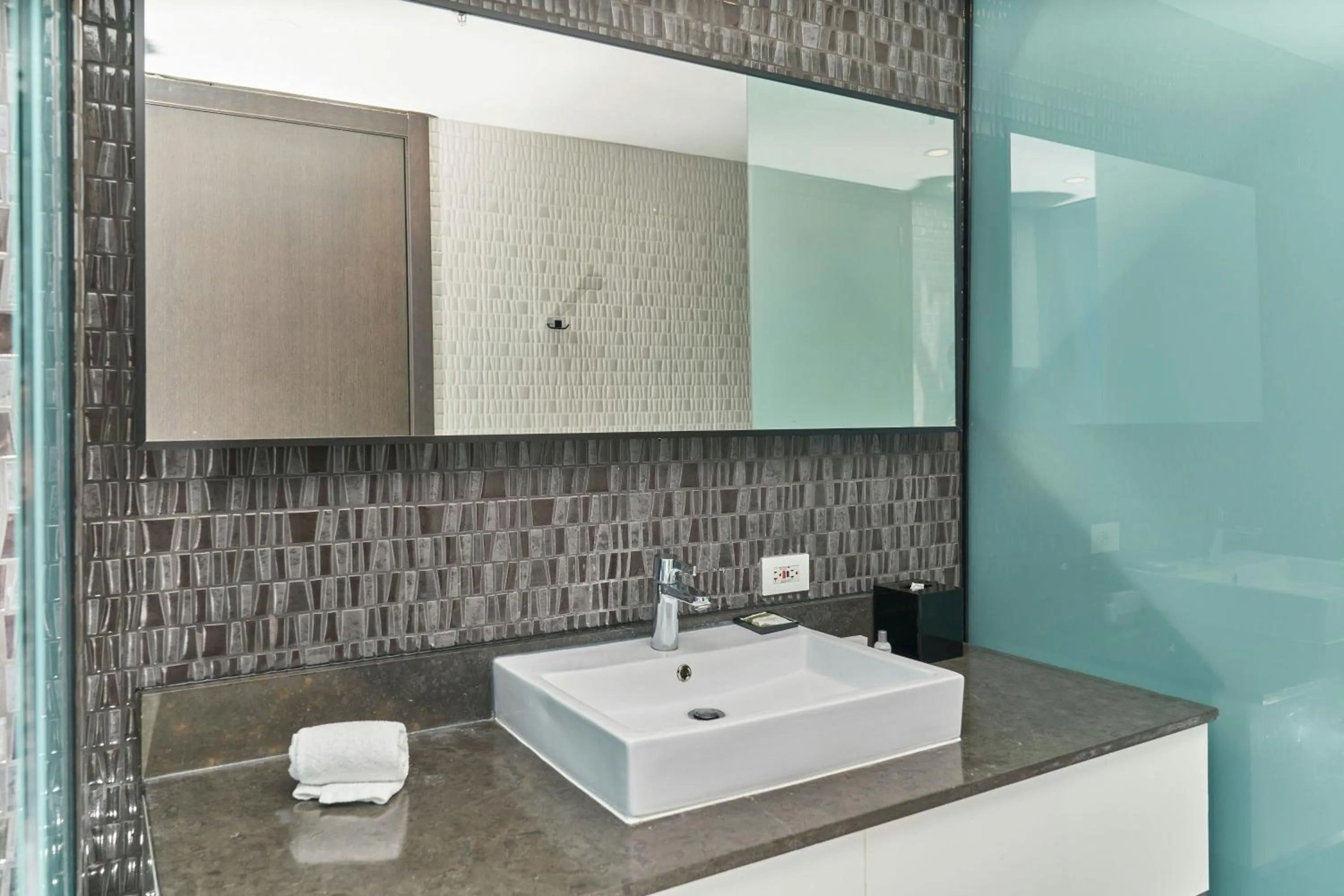 Bathroom in Sortis Hotel, Spa & Casino, Autograph Collection