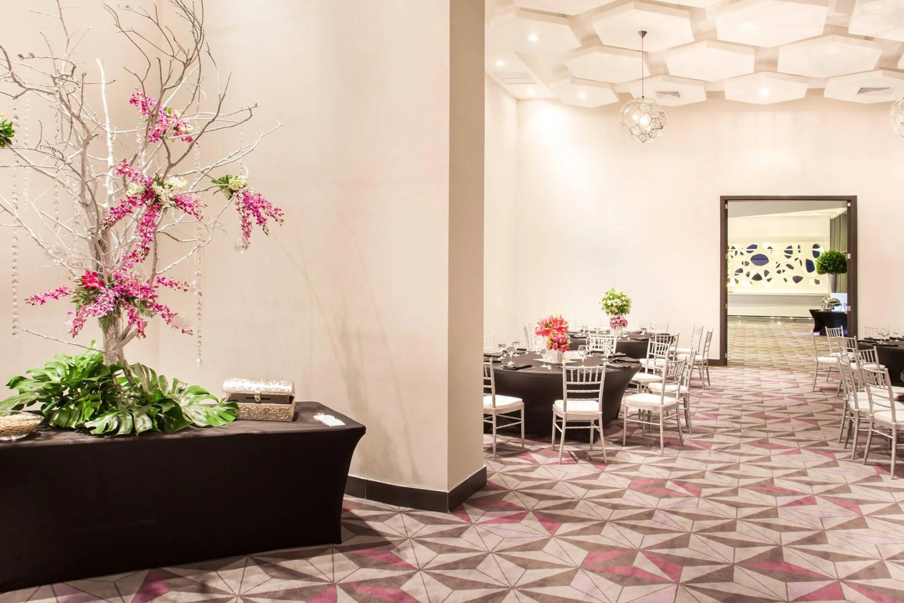 Meeting/conference room in Sortis Hotel, Spa & Casino, Autograph Collection