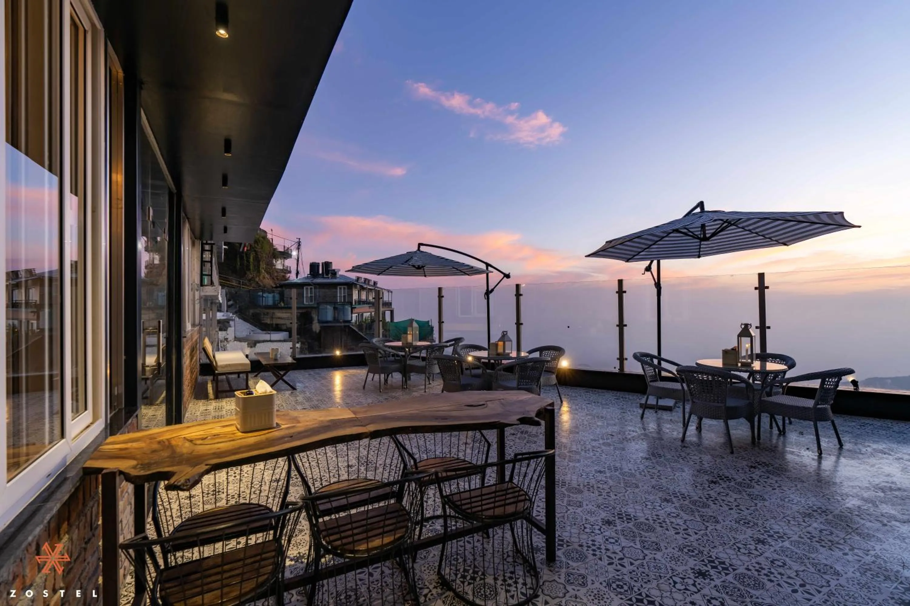 Restaurant/places to eat in Zostel Mussoorie, Mall Road