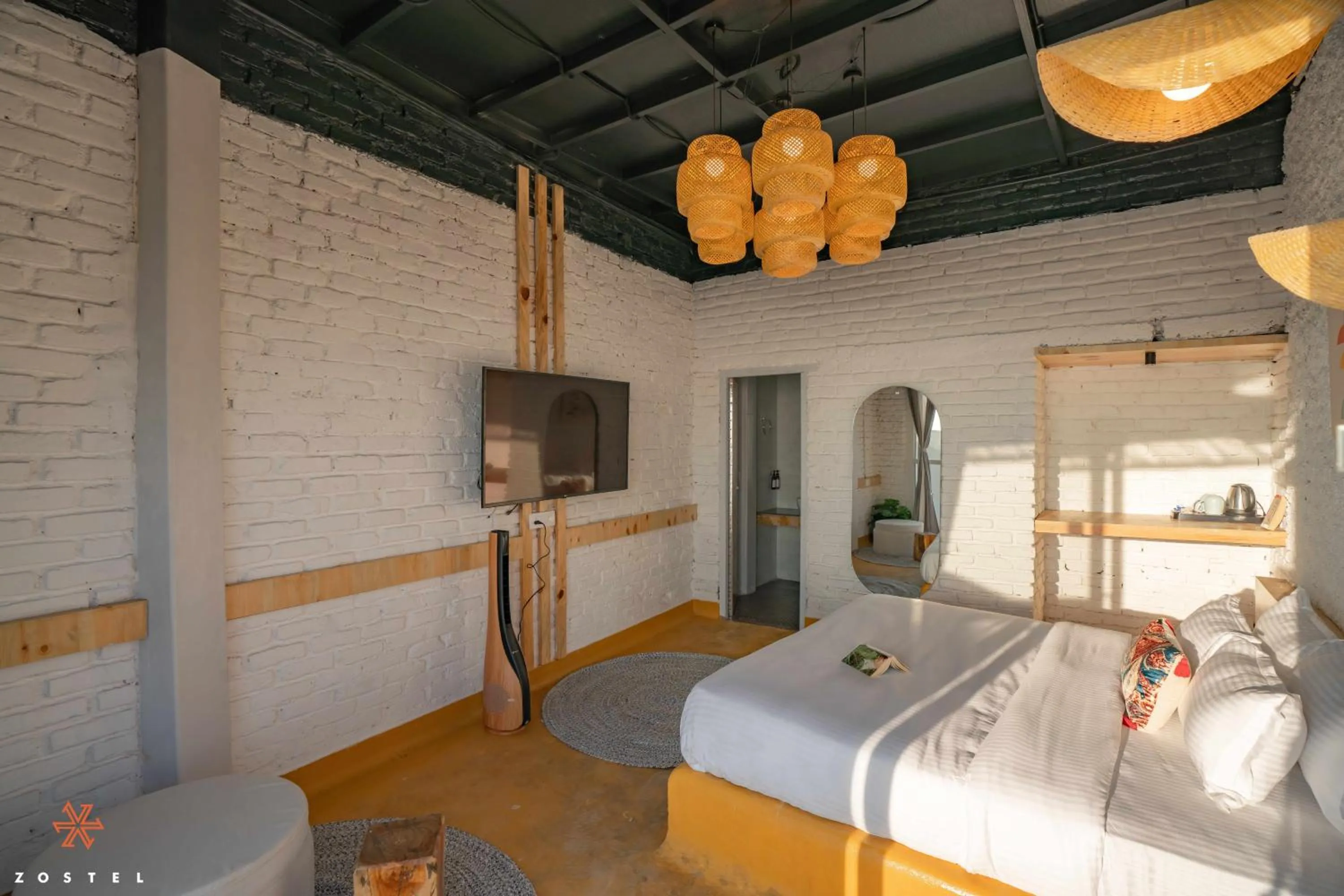 Photo of the whole room, Bed in Zostel Mussoorie, Mall Road