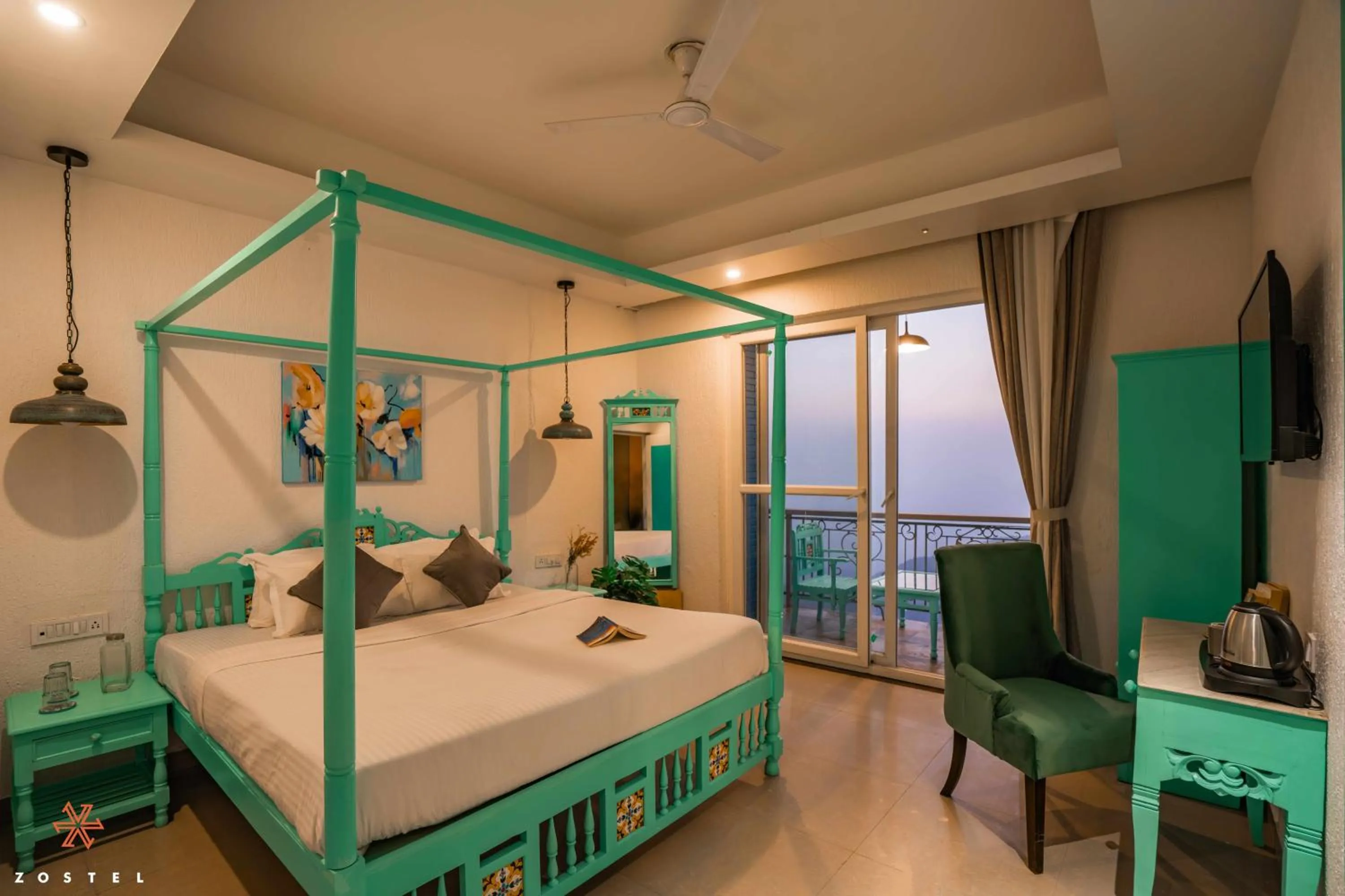 Photo of the whole room, Bed in Zostel Mussoorie, Mall Road