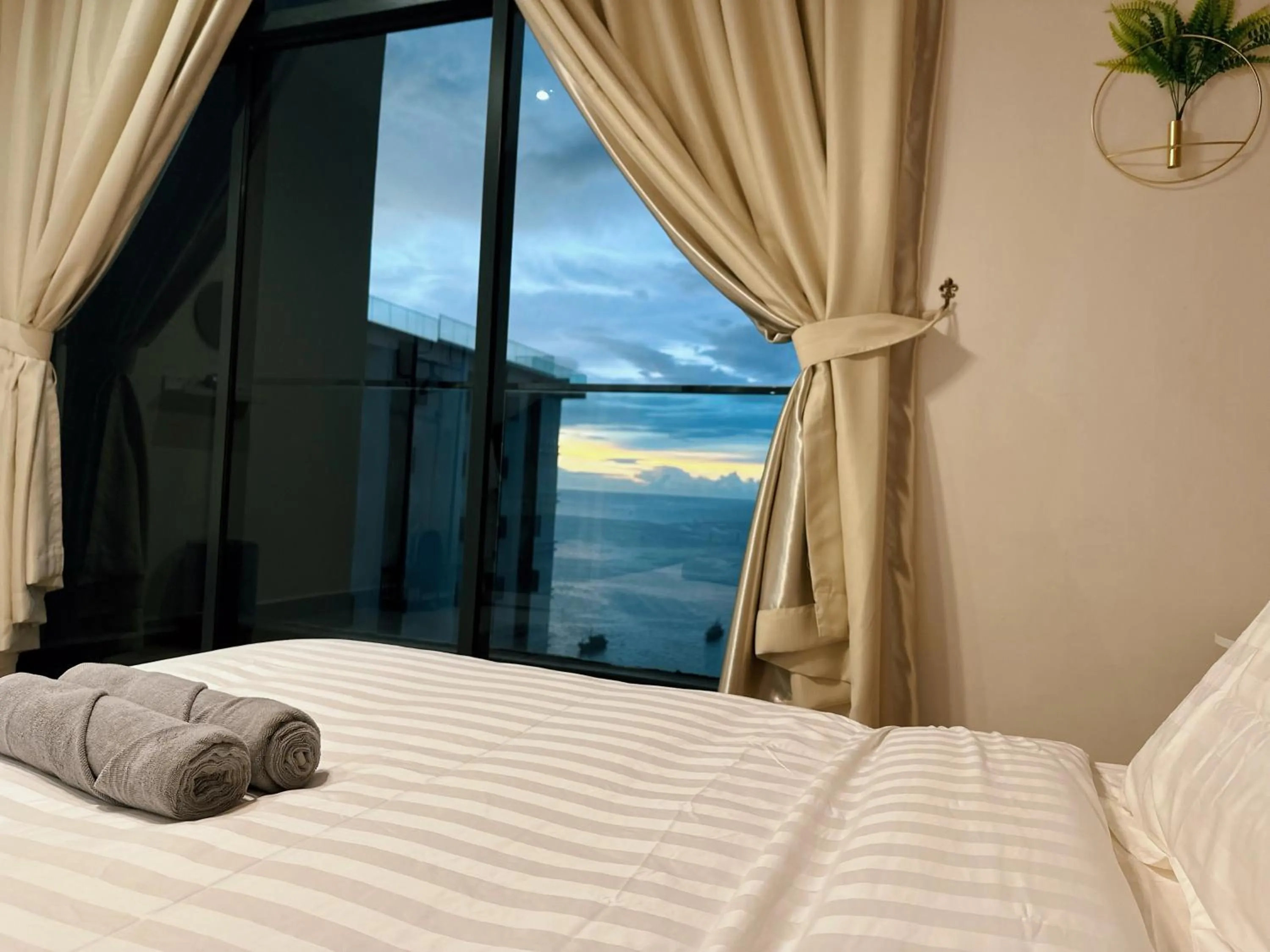 The shore kk by BeMy guest