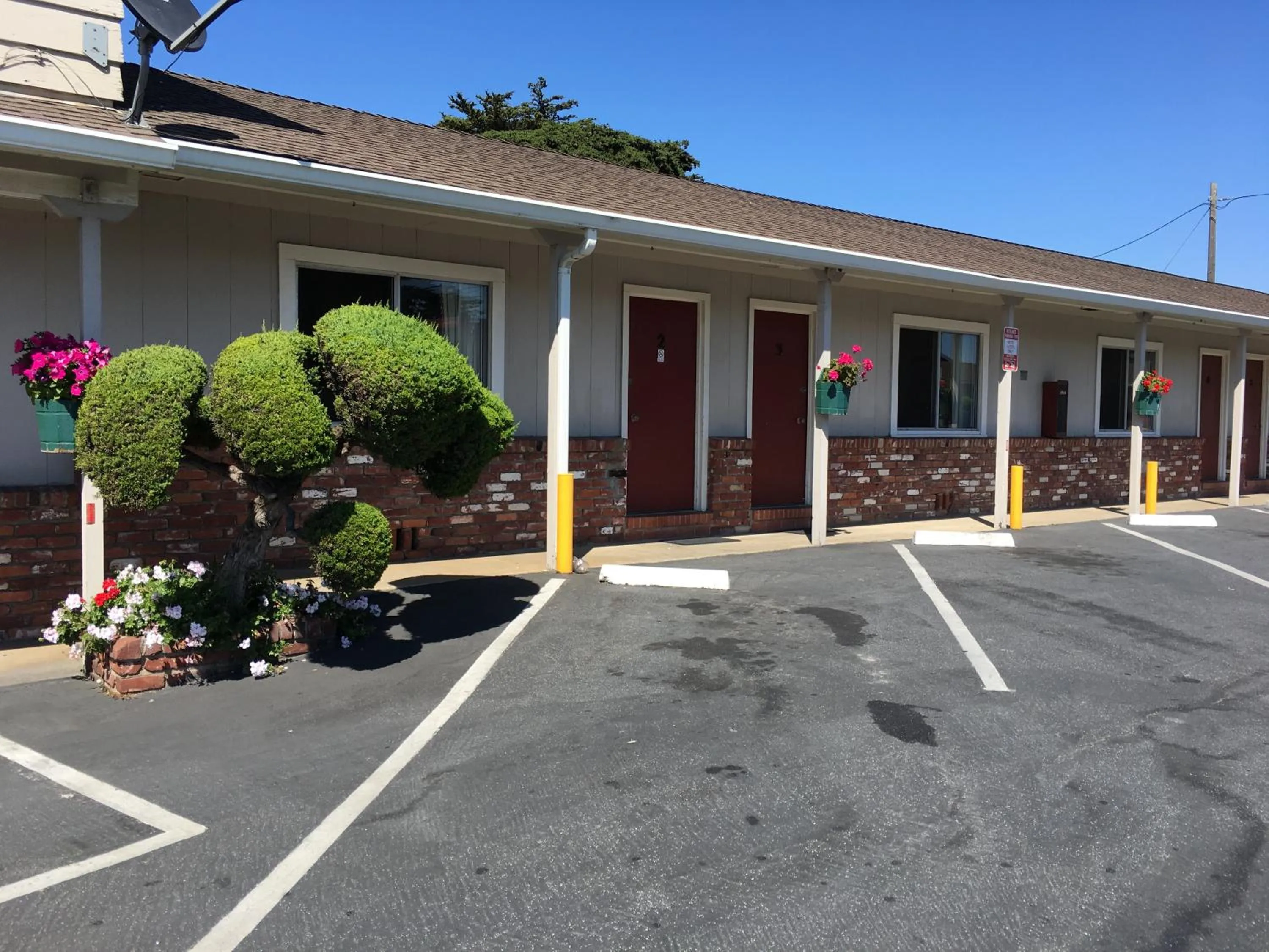 Old Marina Inn