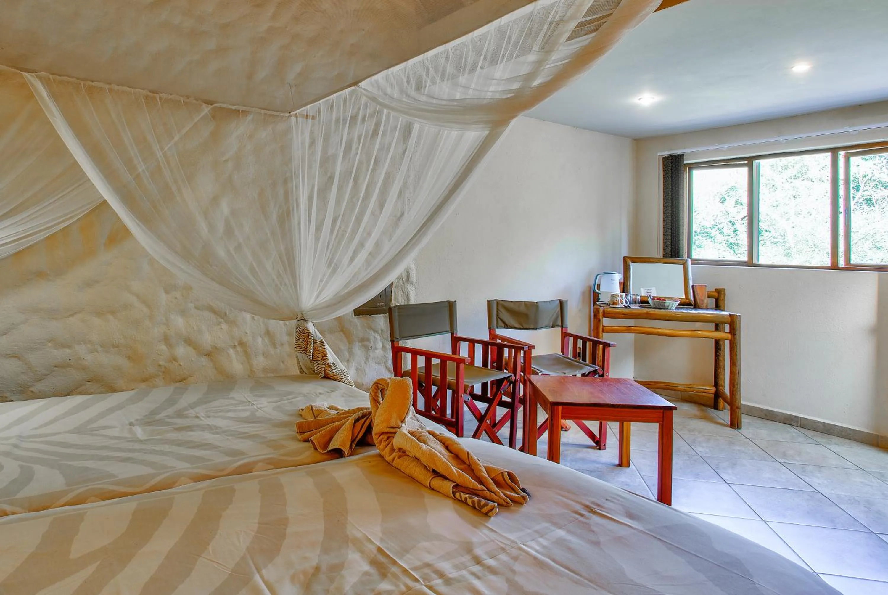 Bedroom, Bed in Kubu Safari Lodge