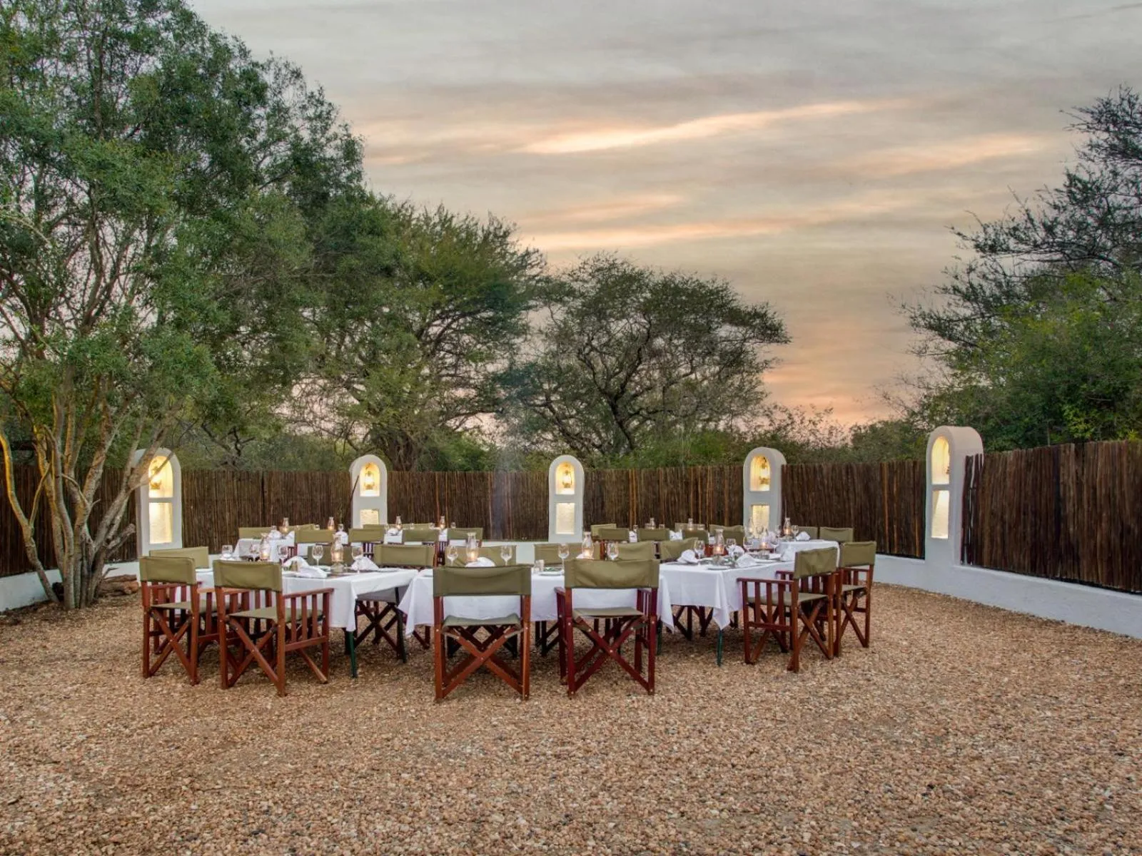 Dining area in Kubu Safari Lodge