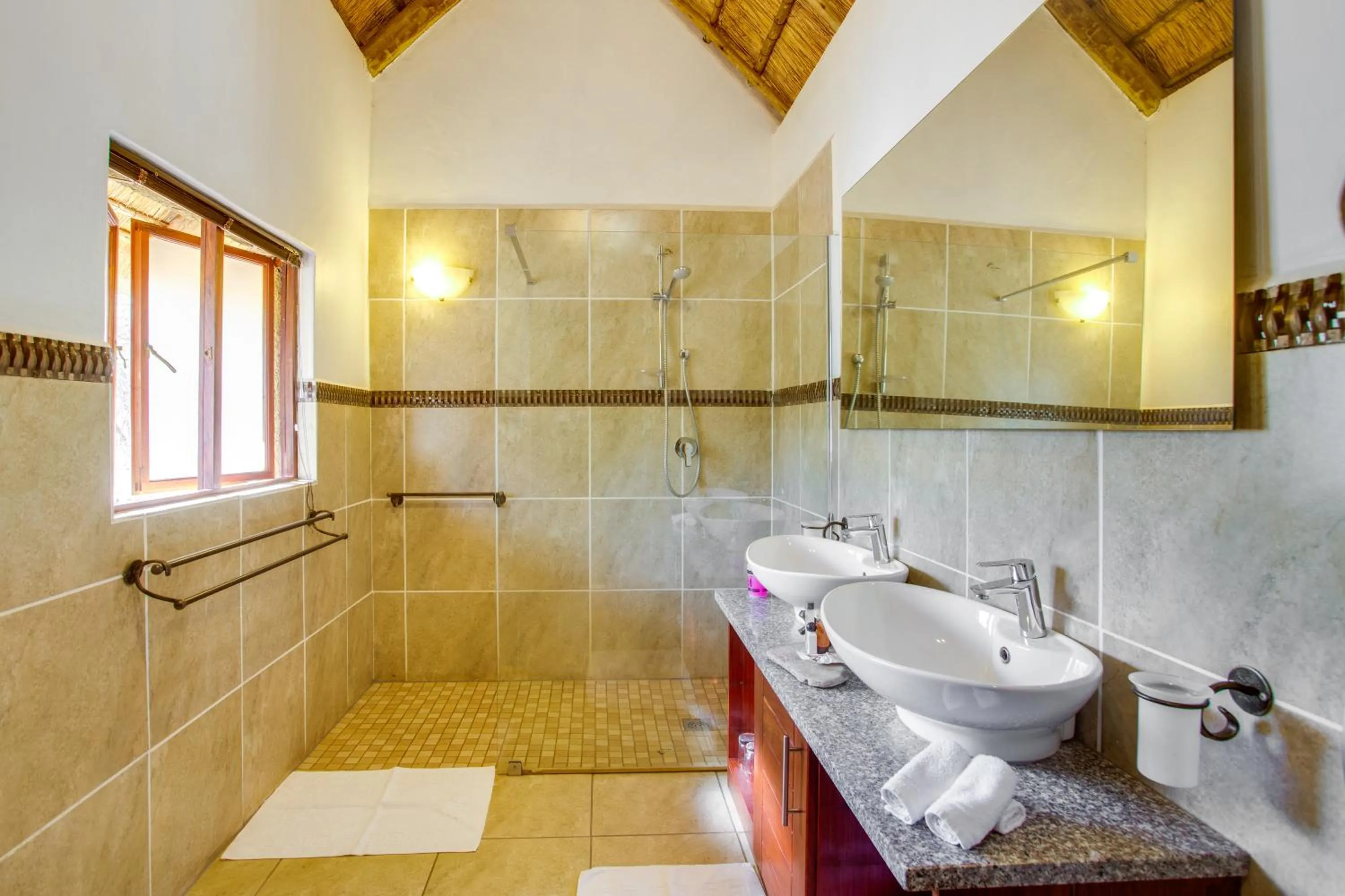Bathroom in Kubu Safari Lodge