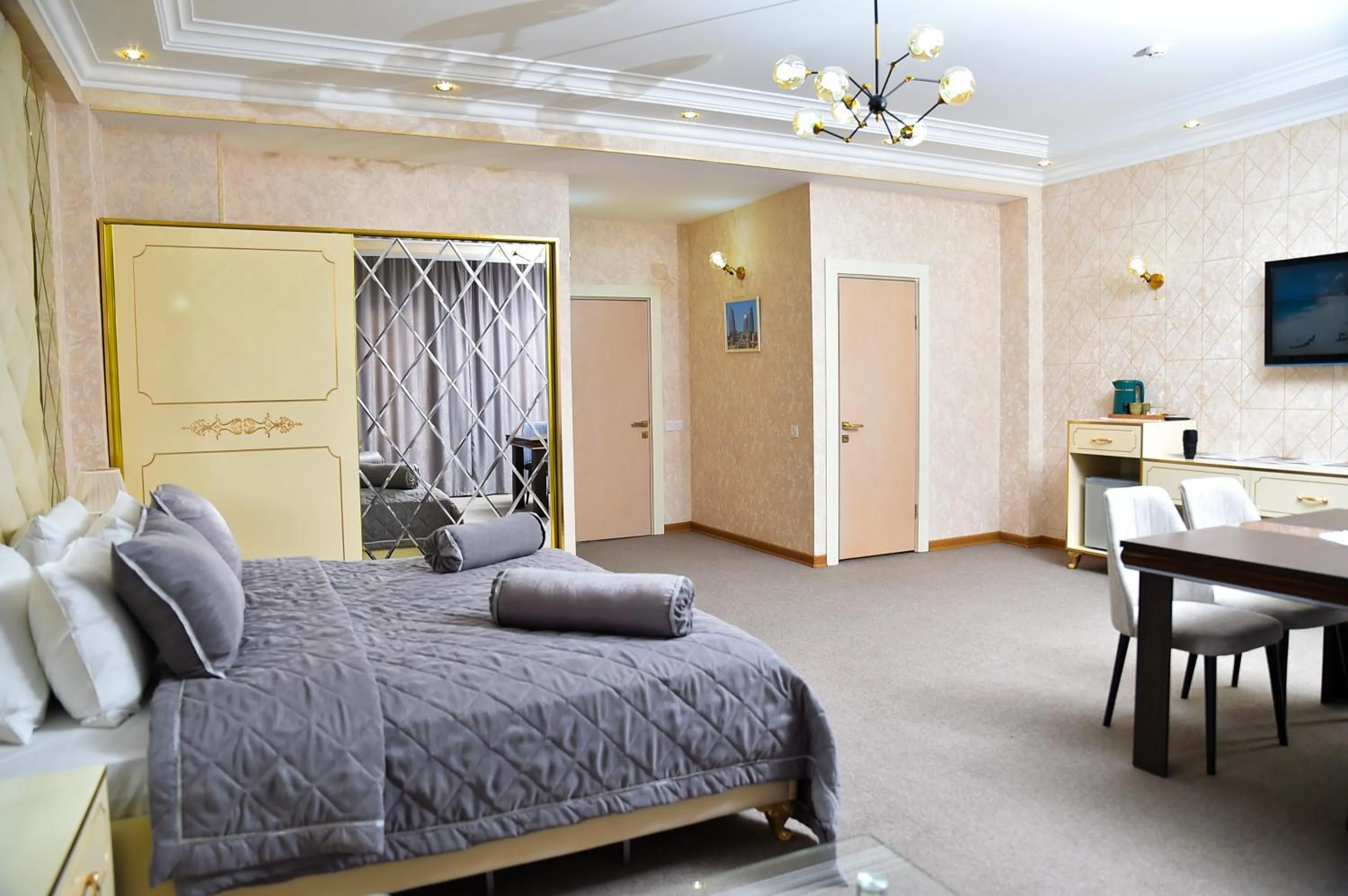 Photo of the whole room in Karat Inn Boutique Hotel