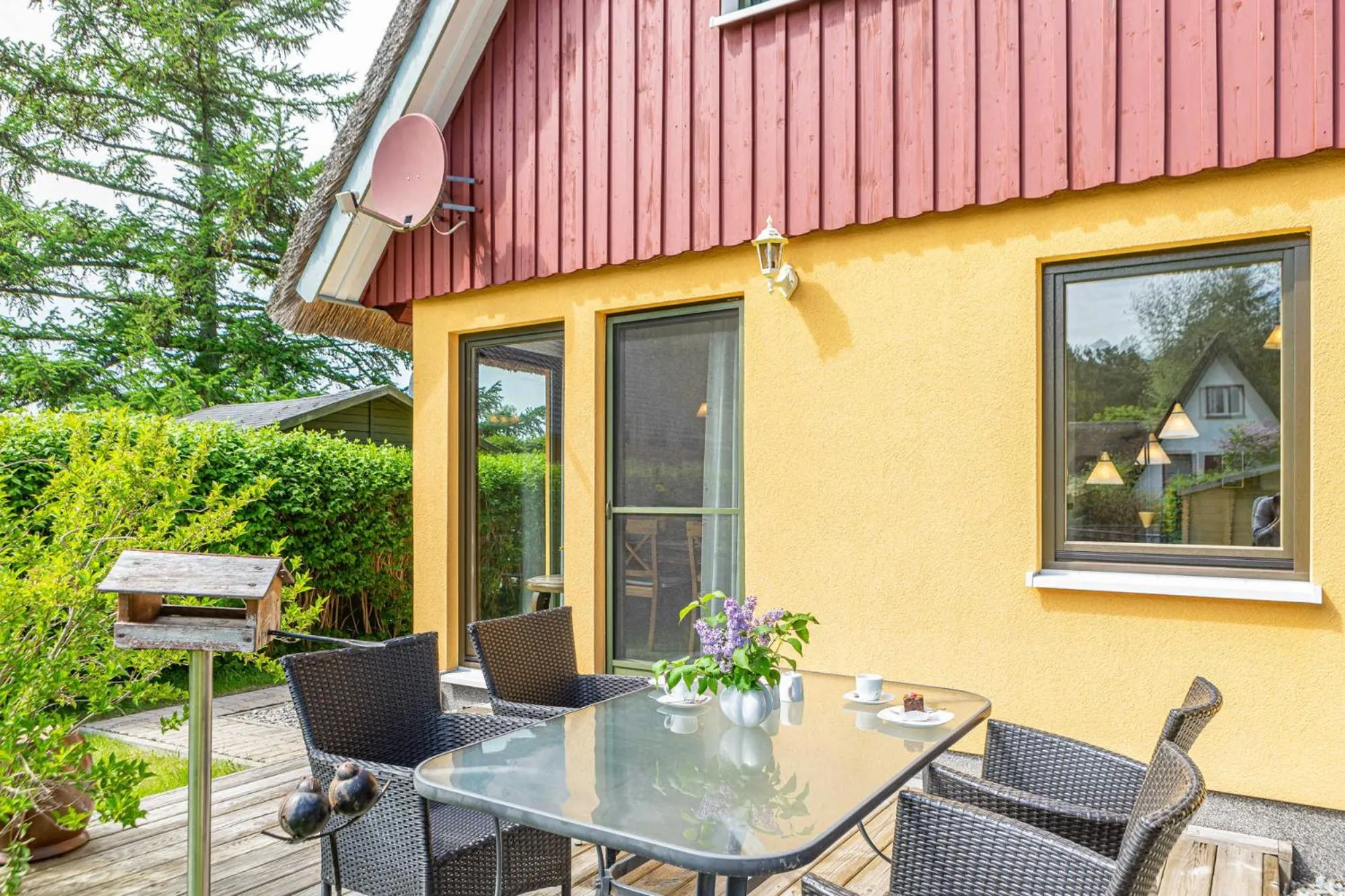 Property building in Ferienhaus "Halfdin- Halfmin"