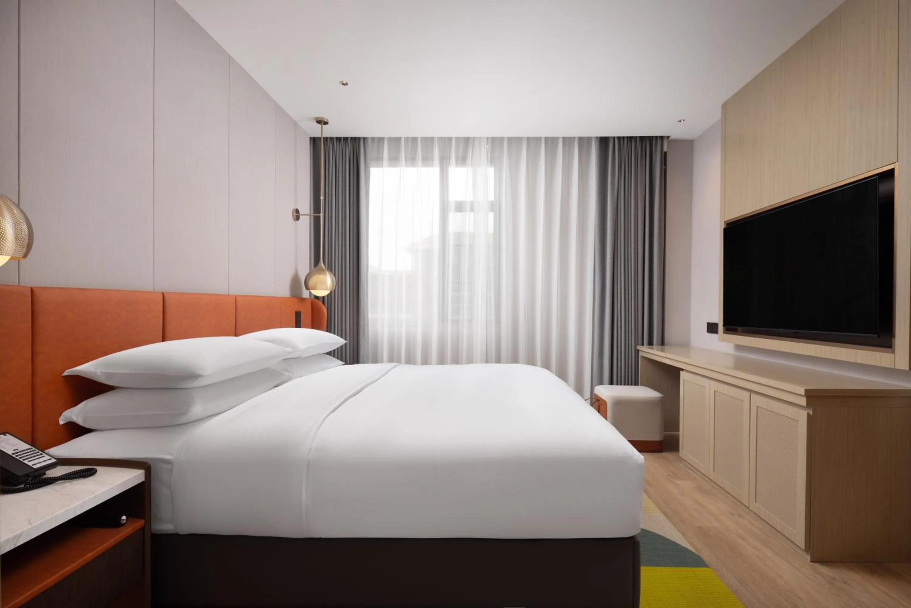 Bed in Home2 Suites By Hilton Hotel Guangzhou Baiyun International Airport Branch - Free Shuttle Bus to Guangzhou Baiyun International Airport & Free Deliver Service to Canton Fair Complex During Canton Fair Period