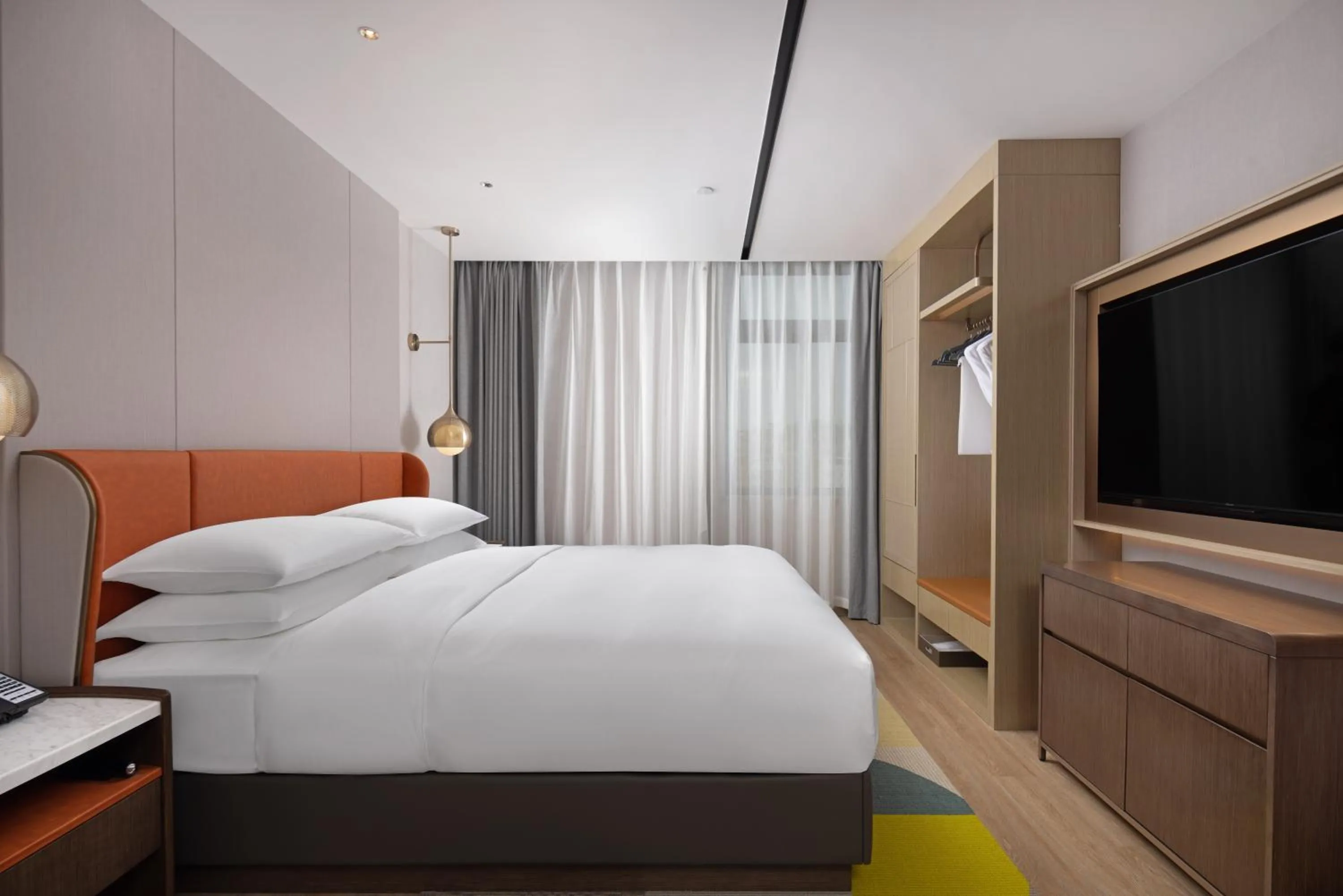 Bed in Home2 Suites By Hilton Hotel Guangzhou Baiyun International Airport Branch - Free Shuttle Bus to Guangzhou Baiyun International Airport & Free Deliver Service to Canton Fair Complex During Canton Fair Period