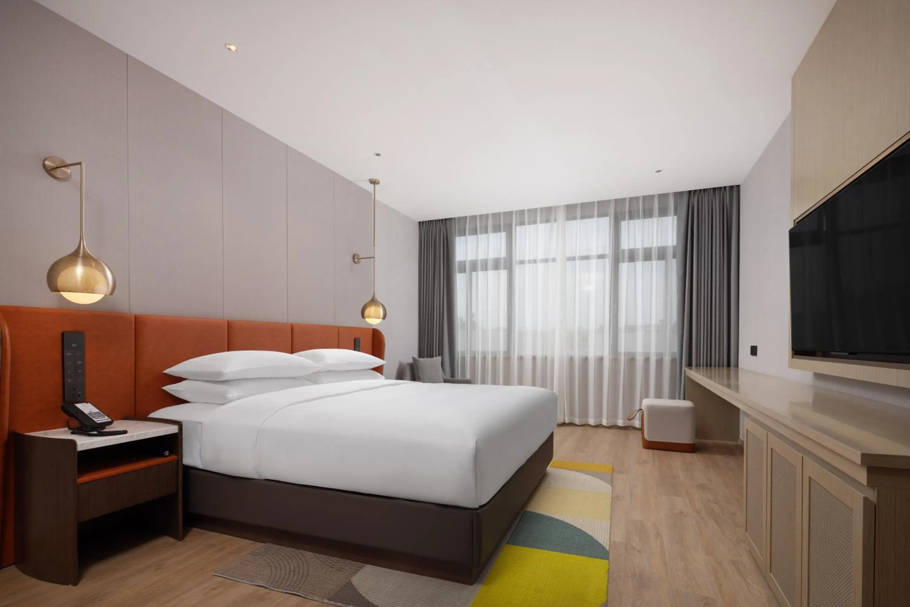Bed in Home2 Suites By Hilton Hotel Guangzhou Baiyun International Airport Branch - Free Shuttle Bus to Guangzhou Baiyun International Airport & Free Deliver Service to Canton Fair Complex During Canton Fair Period