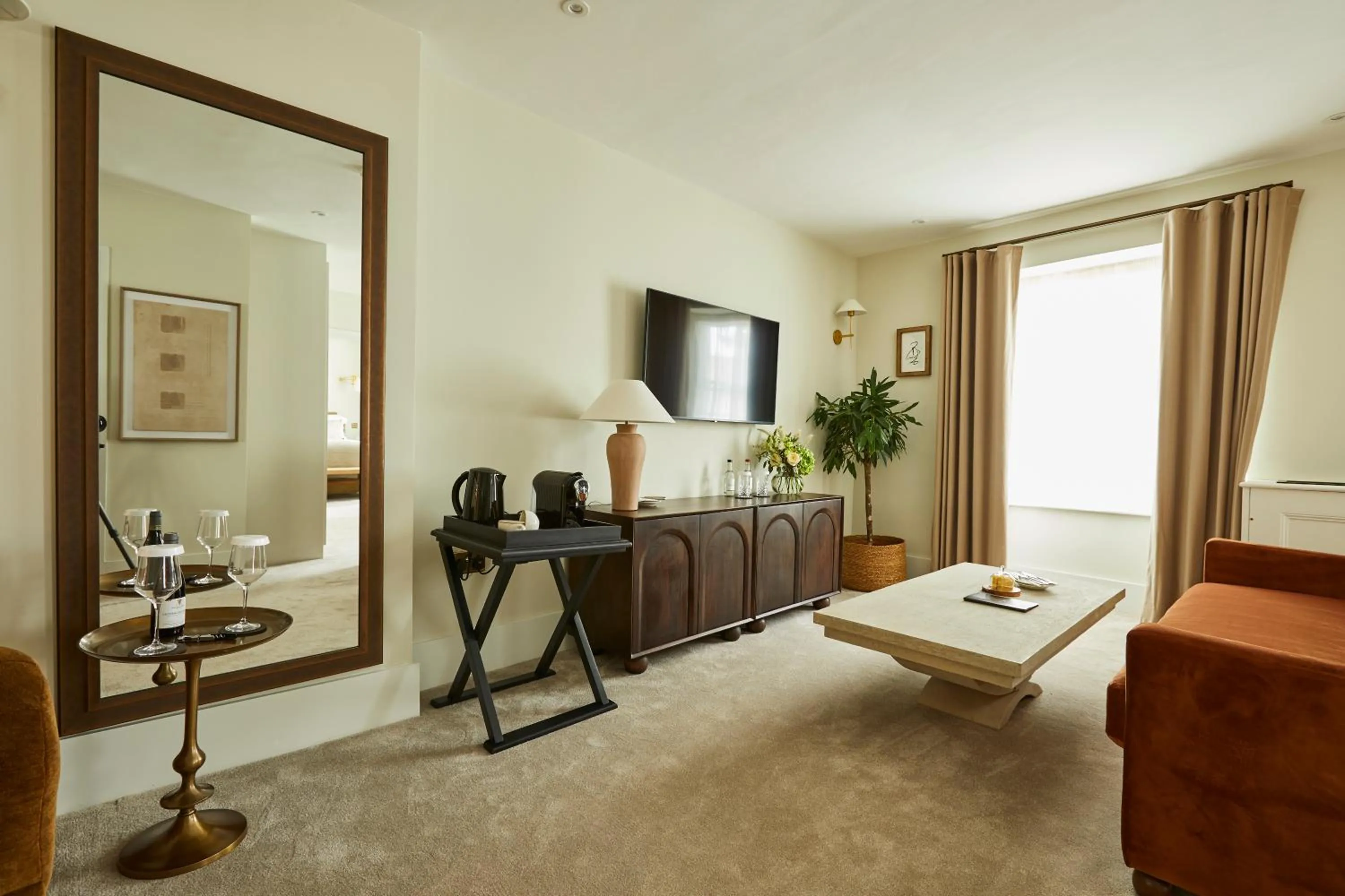 Bed in The Feathers Hotel