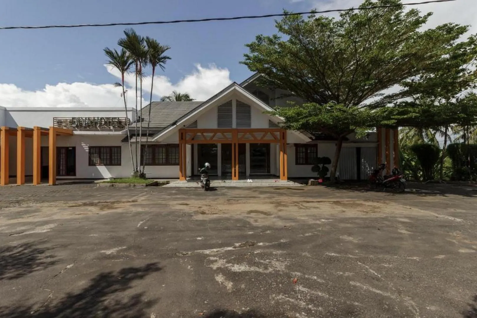 Property building in RedDoorz @ Pantai Panjang Bengkulu