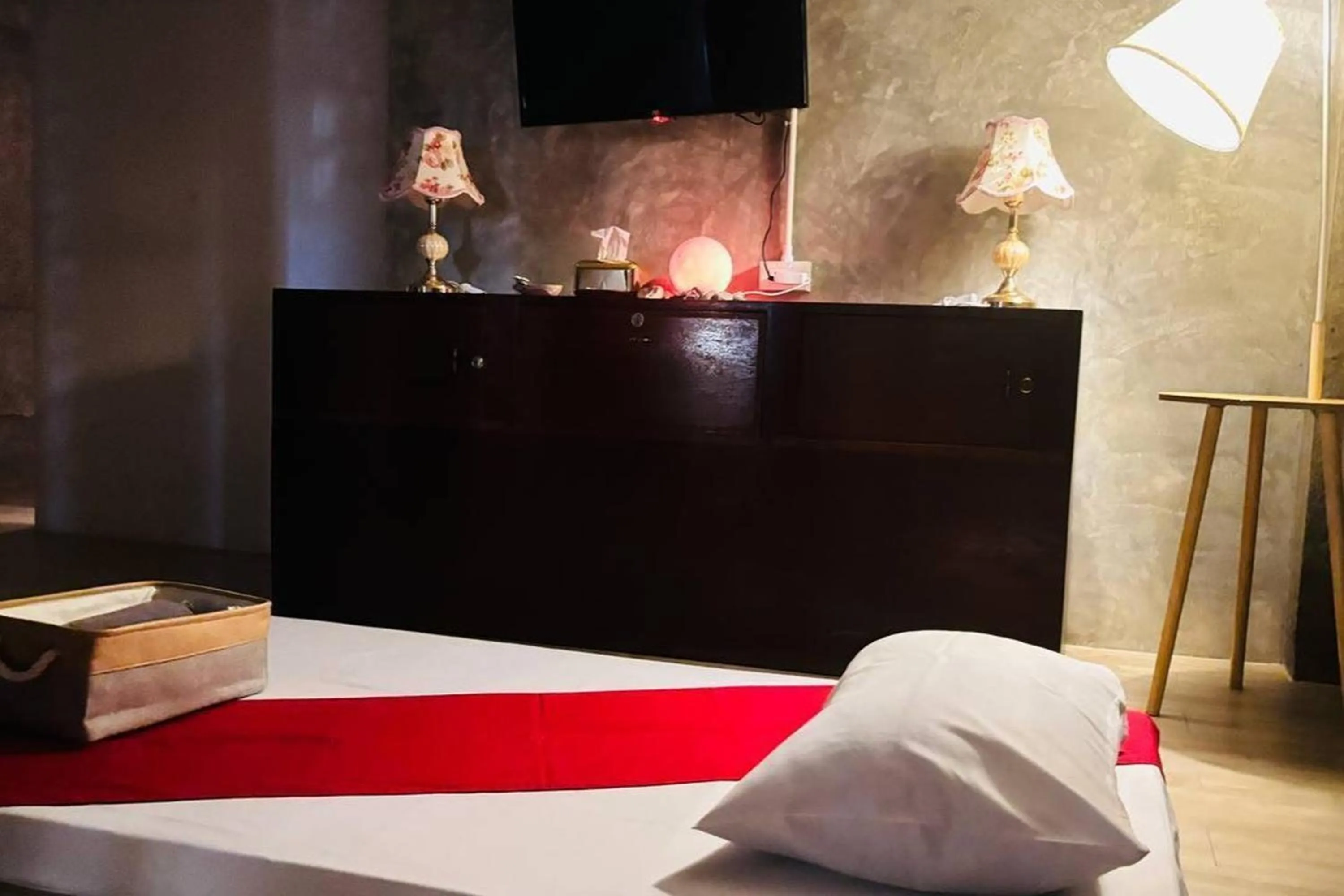 Massage, Bed in The Yak Cozy Chiang Mai