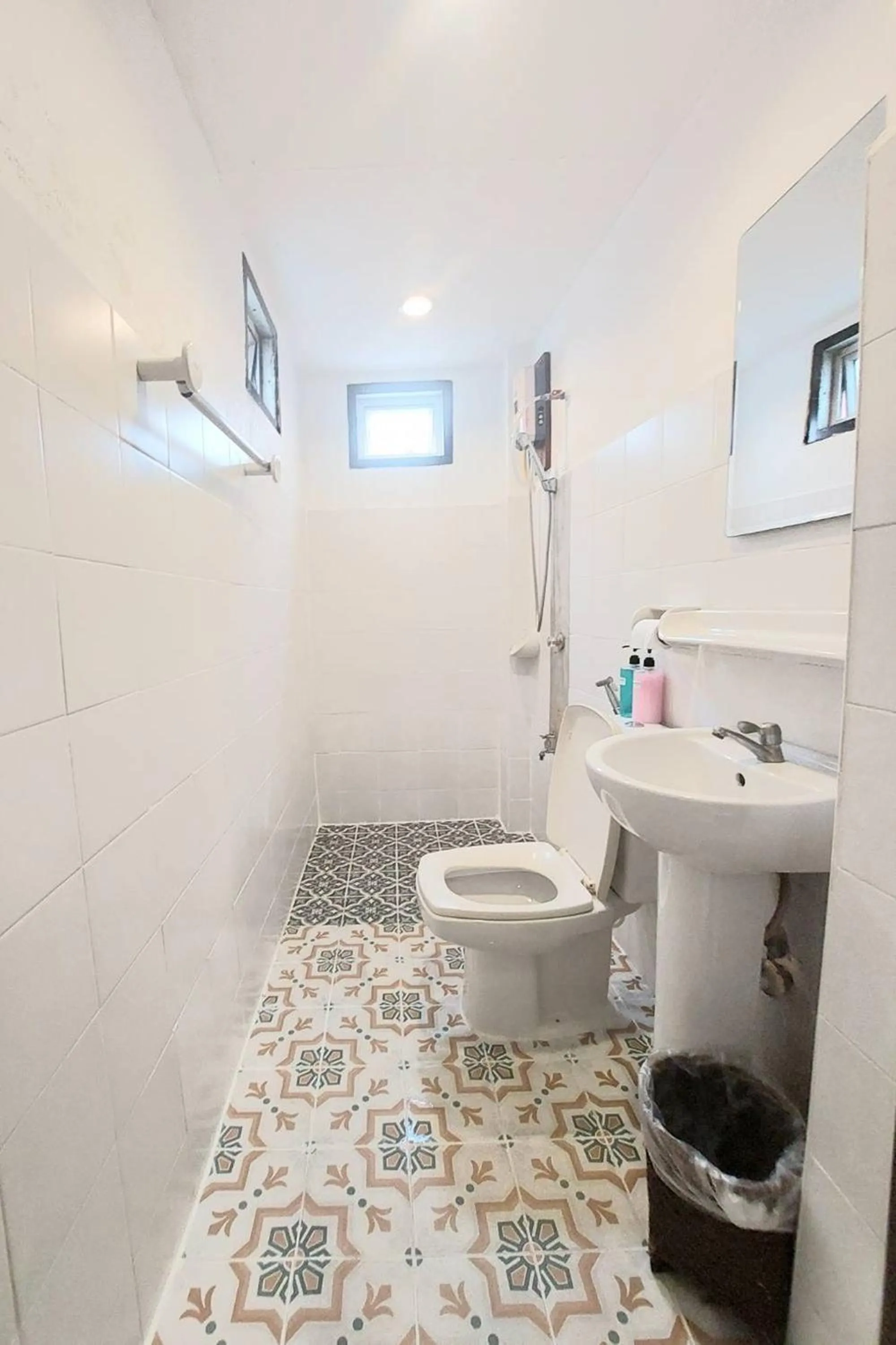 Bathroom in The Yak Cozy Chiang Mai