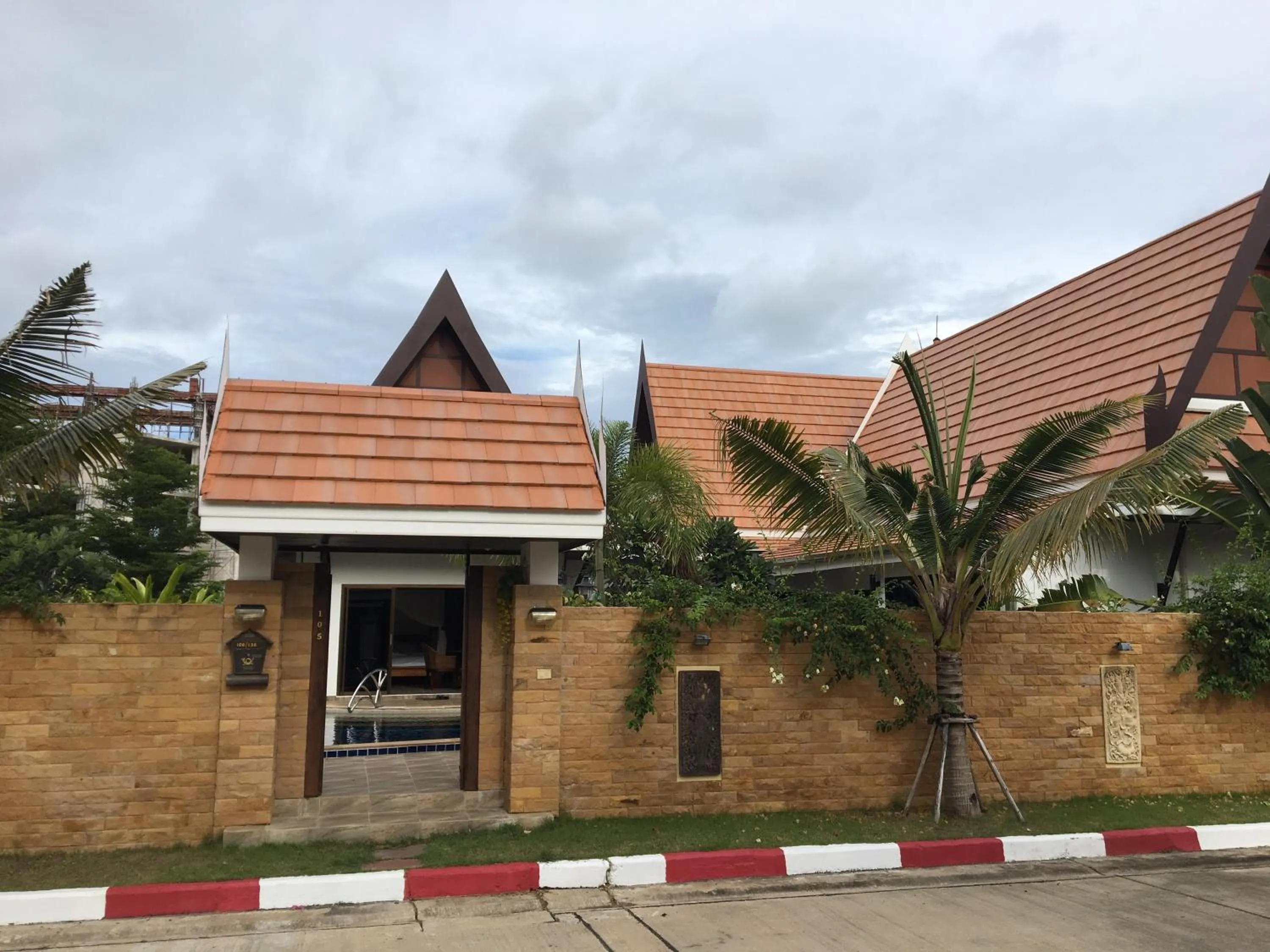Patio in VIP Chain Resort Pool Villa
