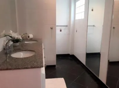 VIP Chain Resort Pool Villa