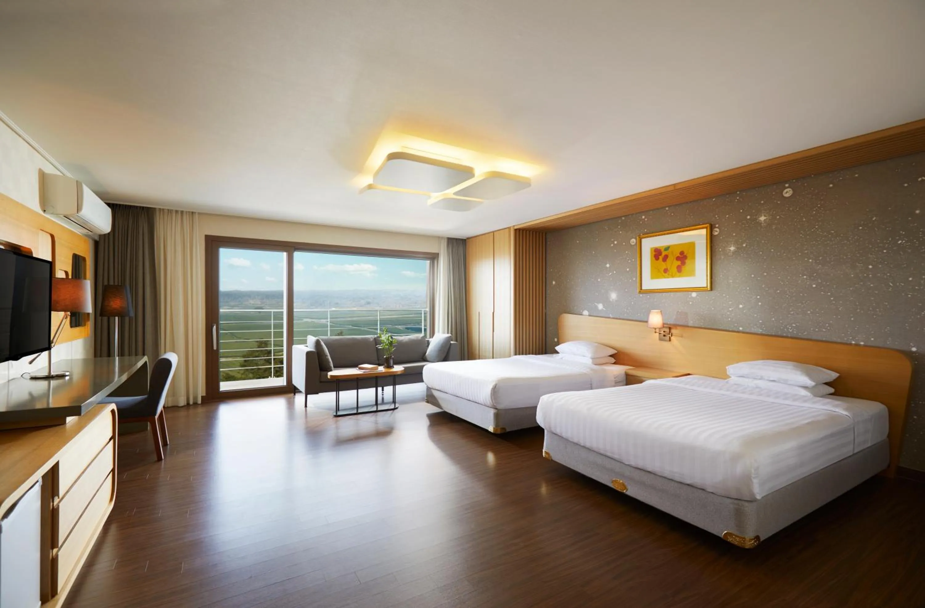 Balcony/Terrace, Bed in Jeju Aerospace Hotel