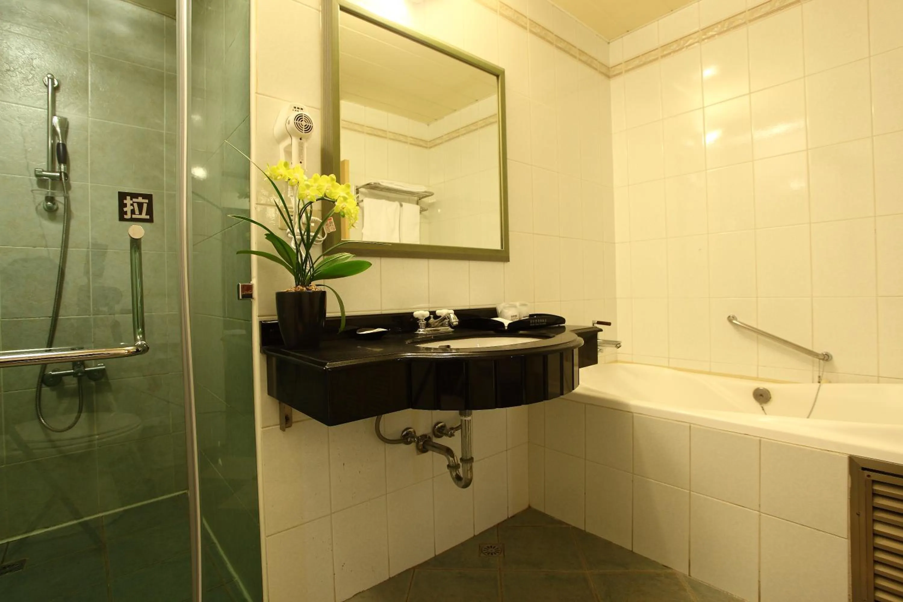 嘉義戴斯精選酒店 原稱佳仕堡