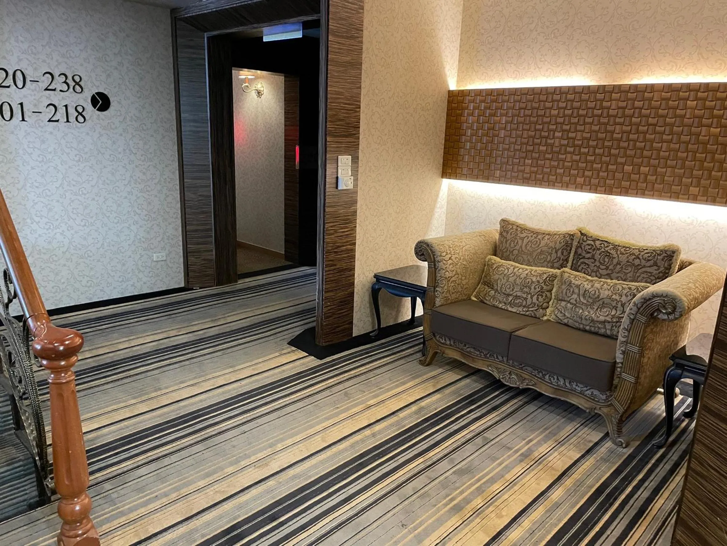 嘉義戴斯精選酒店 原稱佳仕堡