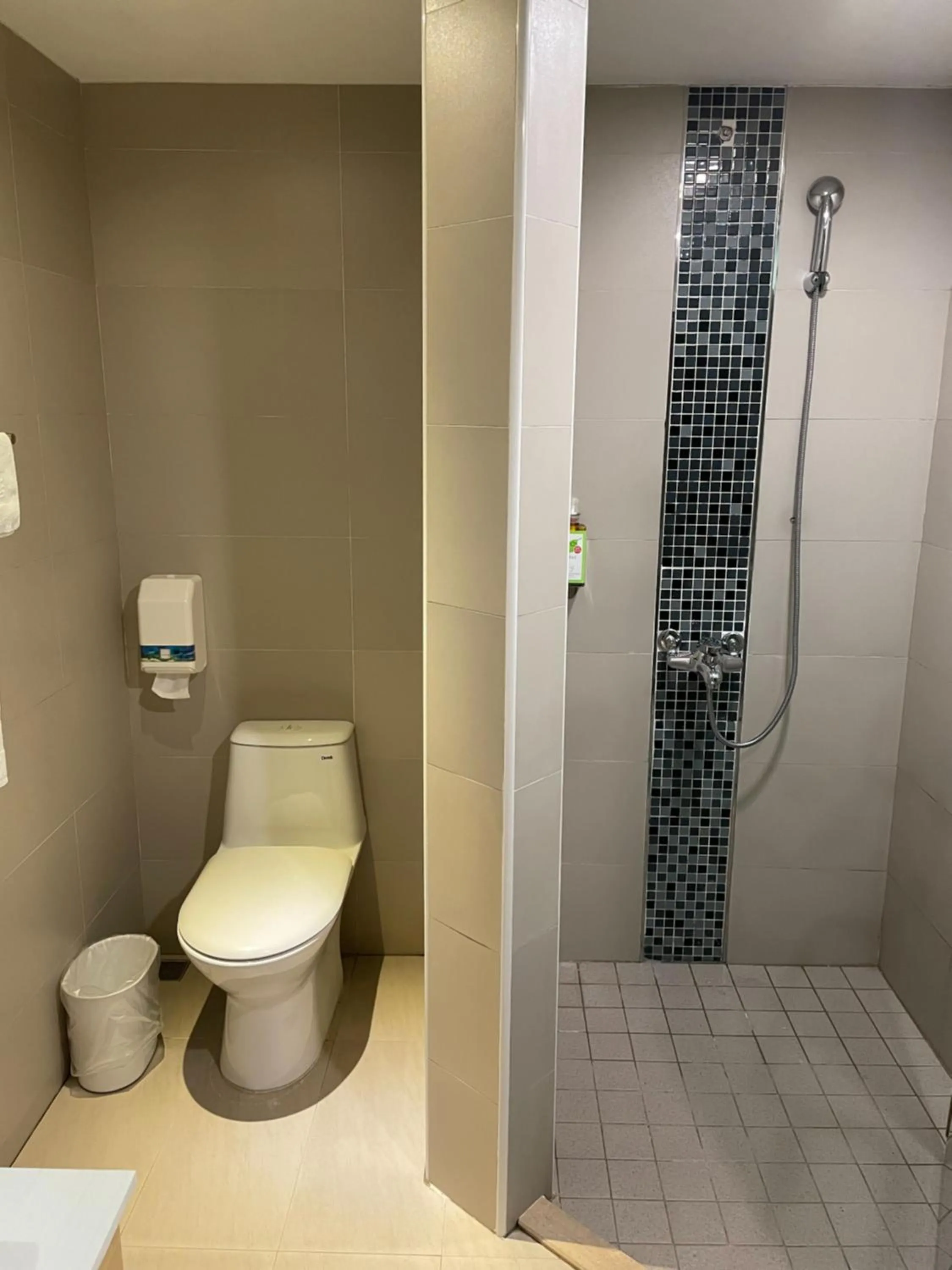 嘉義戴斯精選酒店 原稱佳仕堡