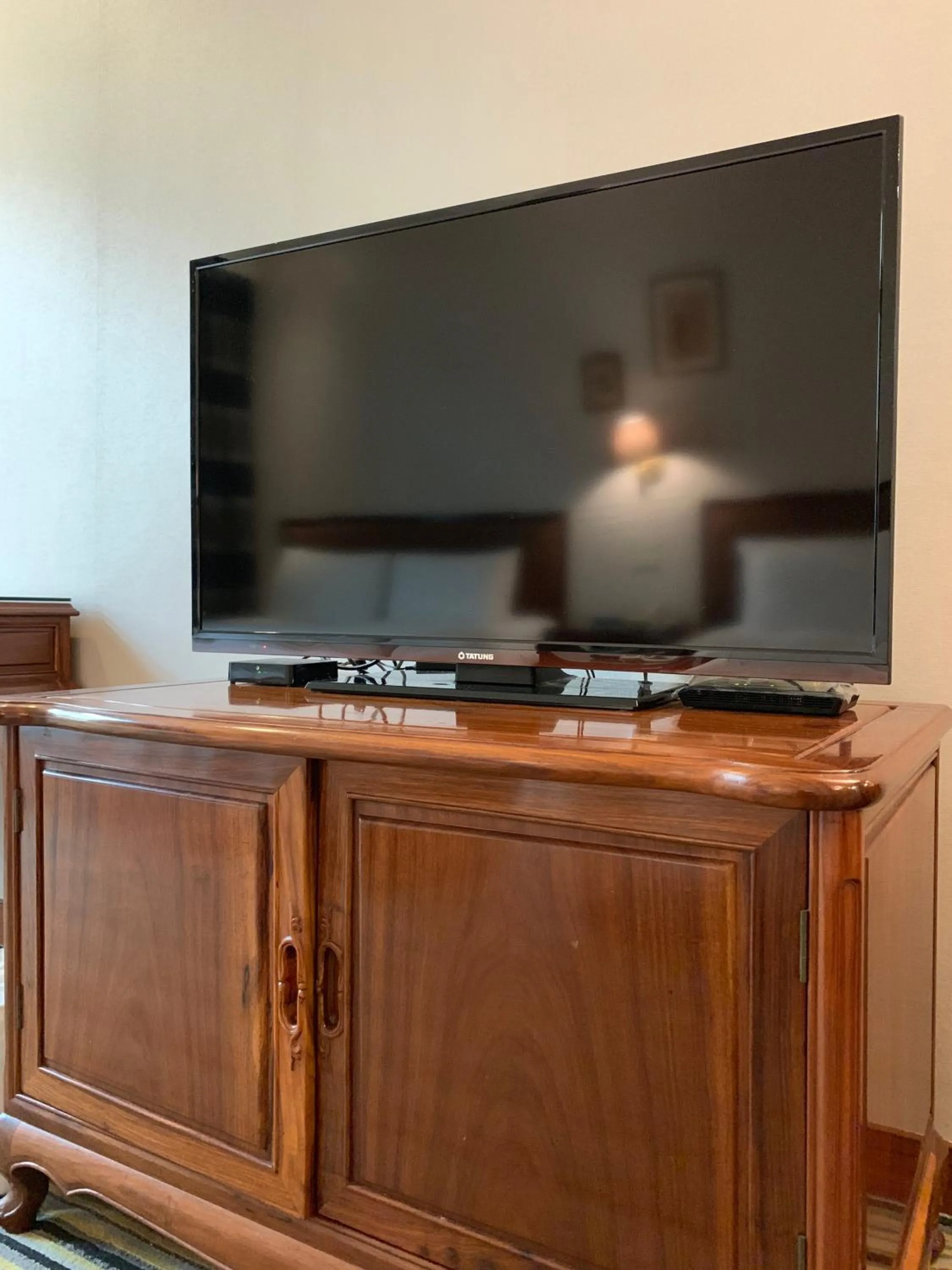 TV and multimedia in 嘉義戴斯精選酒店 原稱佳仕堡