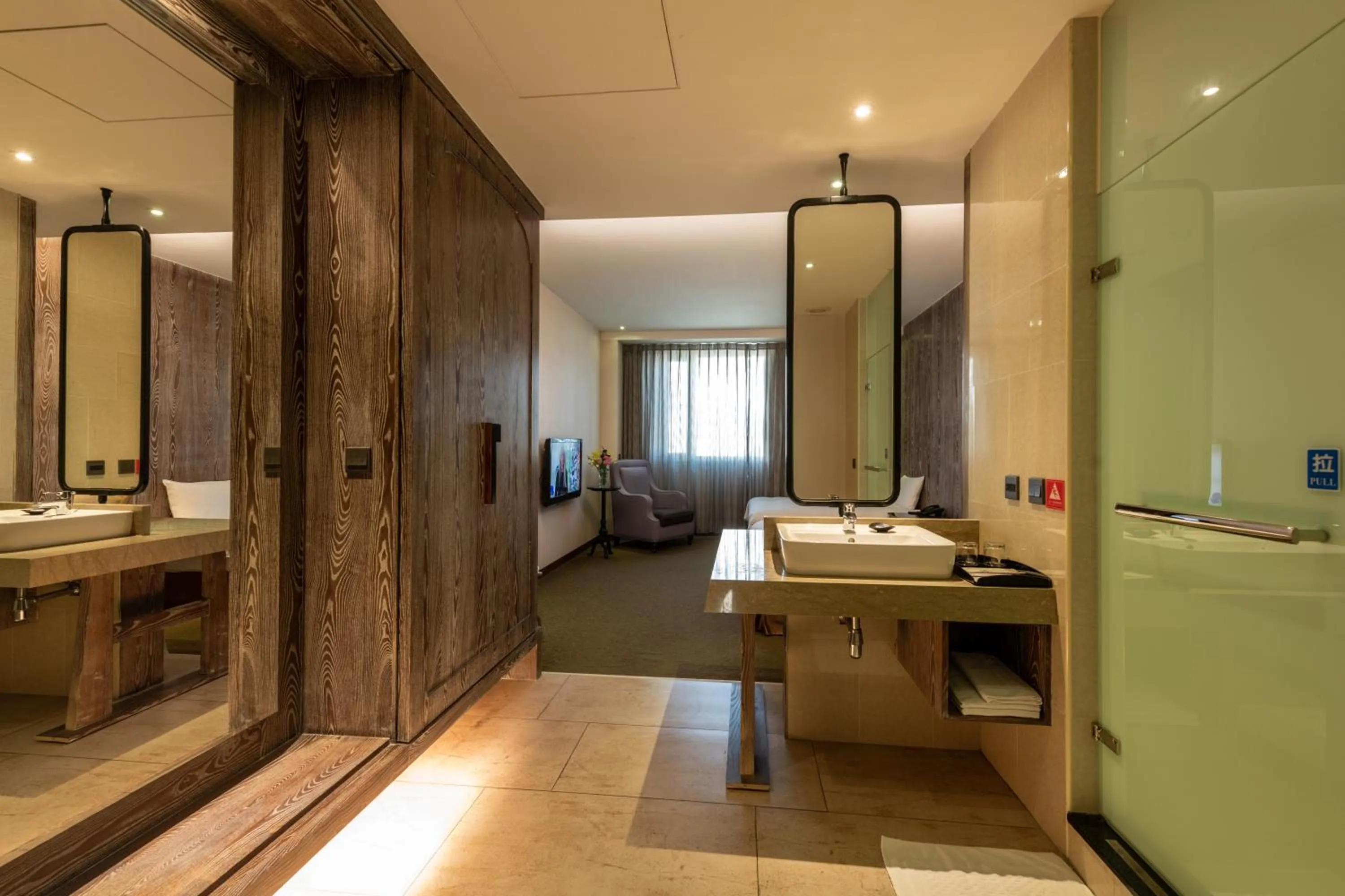 嘉義戴斯精選酒店 原稱佳仕堡