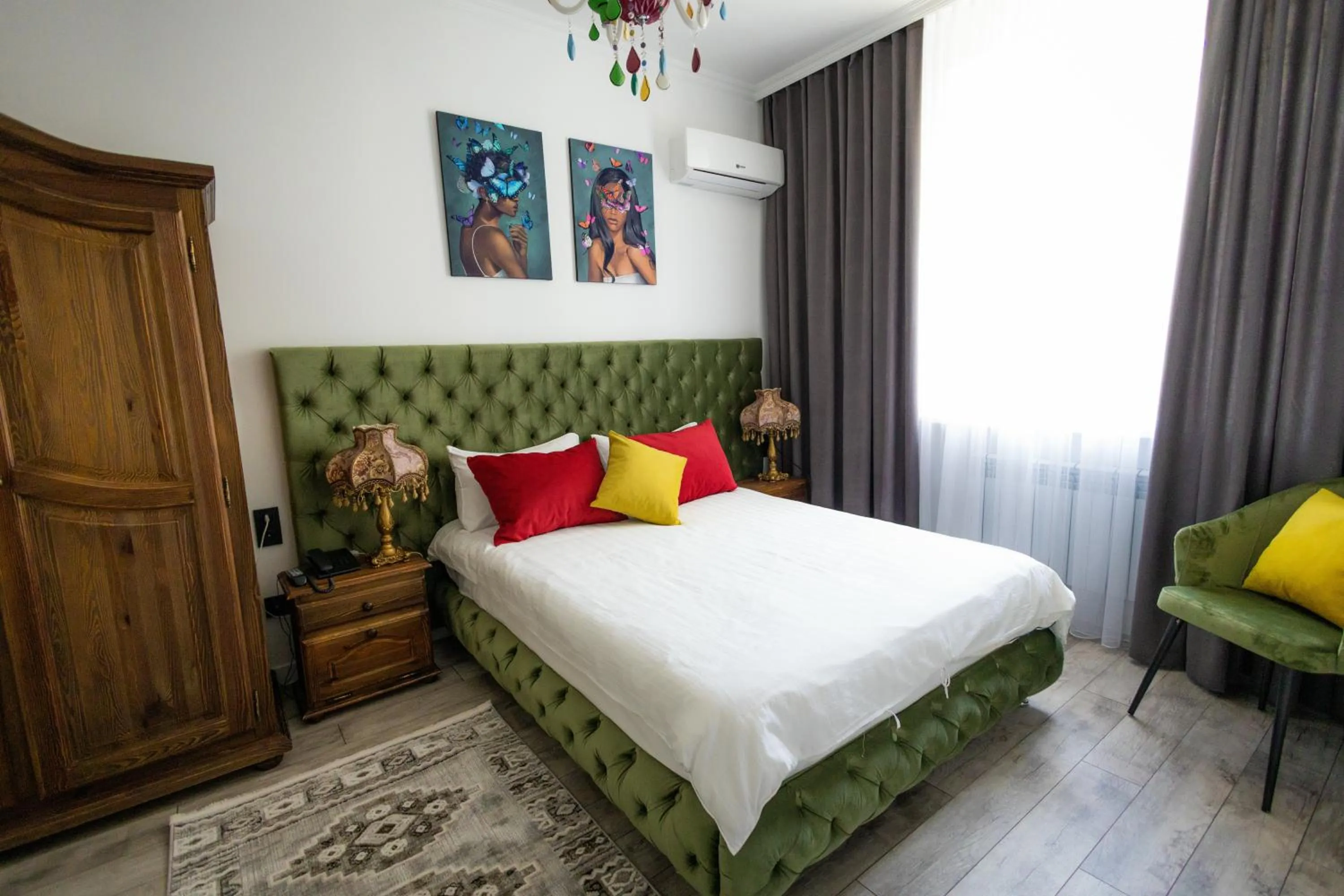 Bed in Metelitsa Hotel