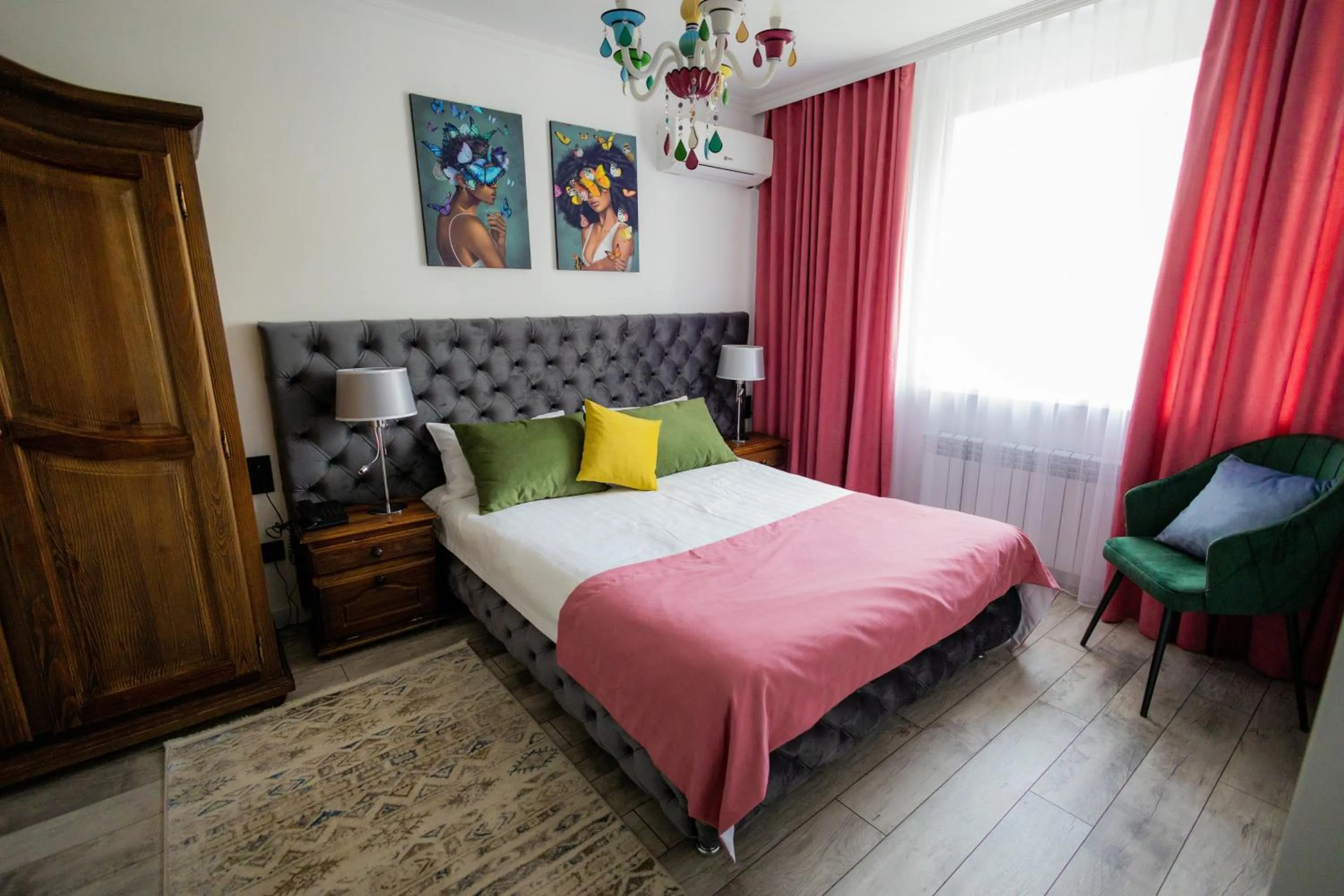 Bed in Metelitsa Hotel