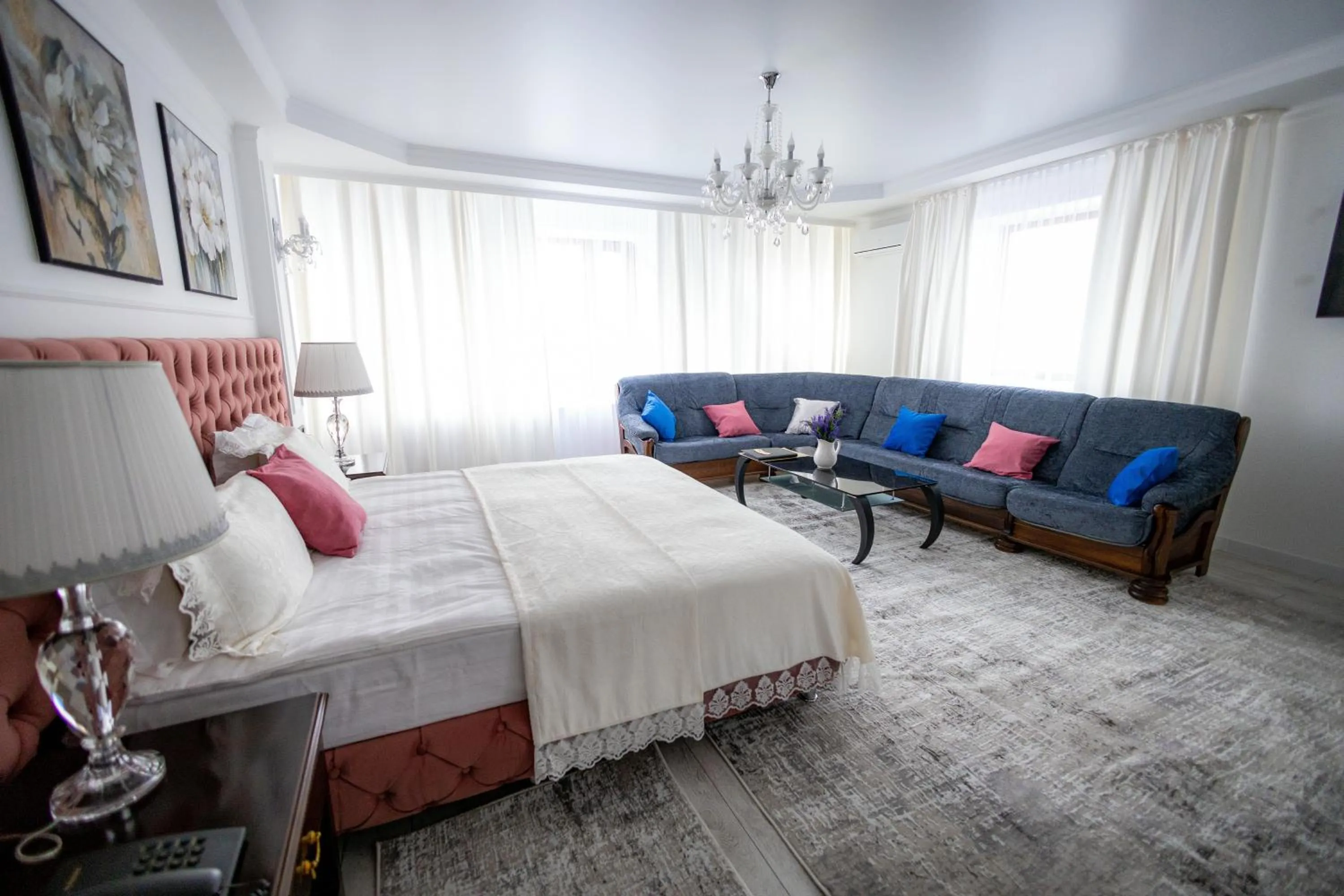 Bed in Metelitsa Hotel