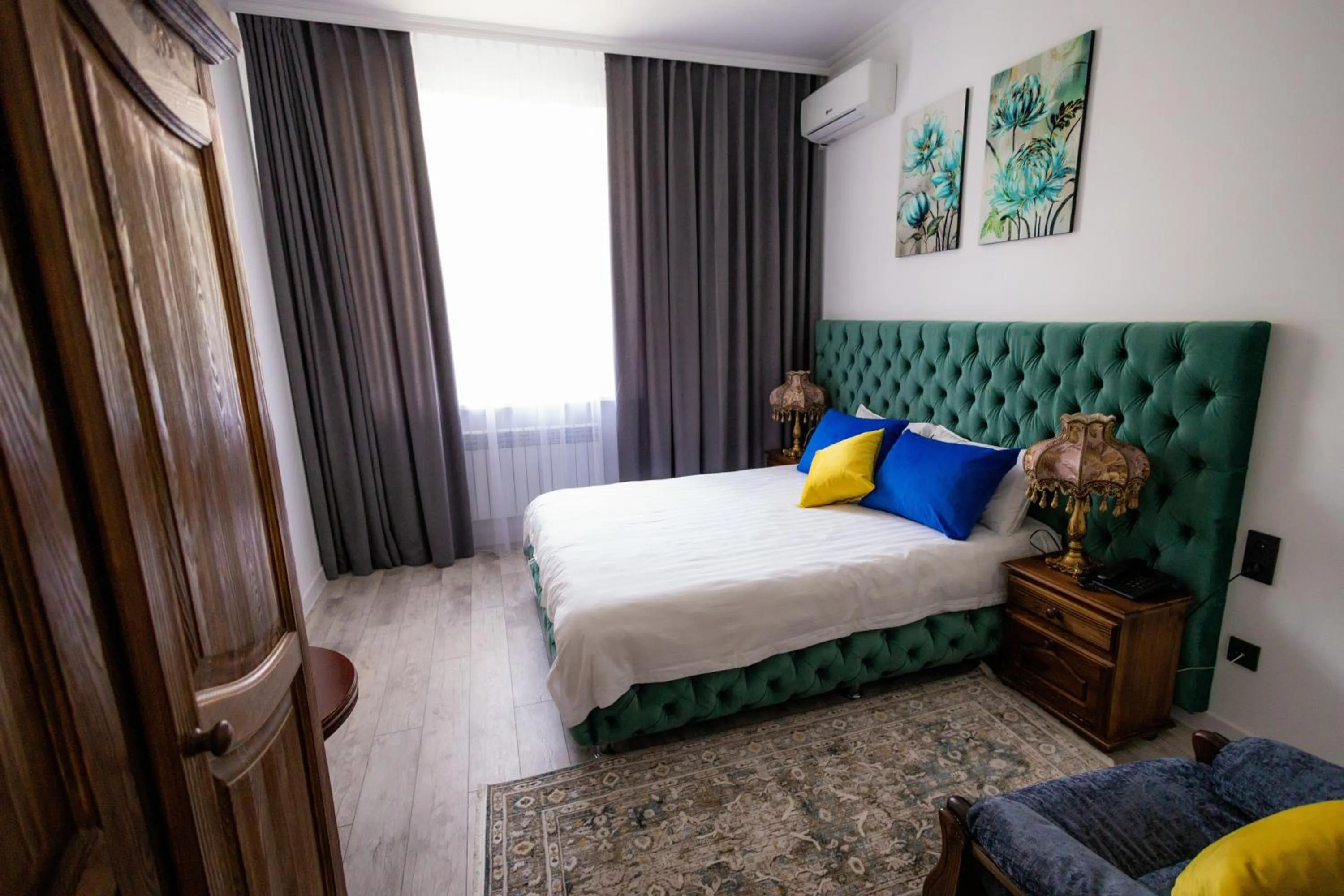 Bed in Metelitsa Hotel