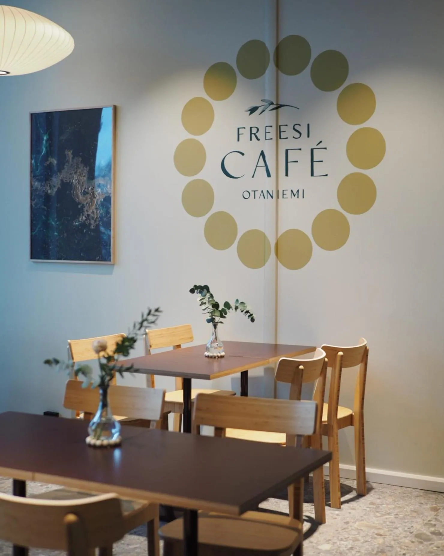 Dining area in Noli Otaniemi