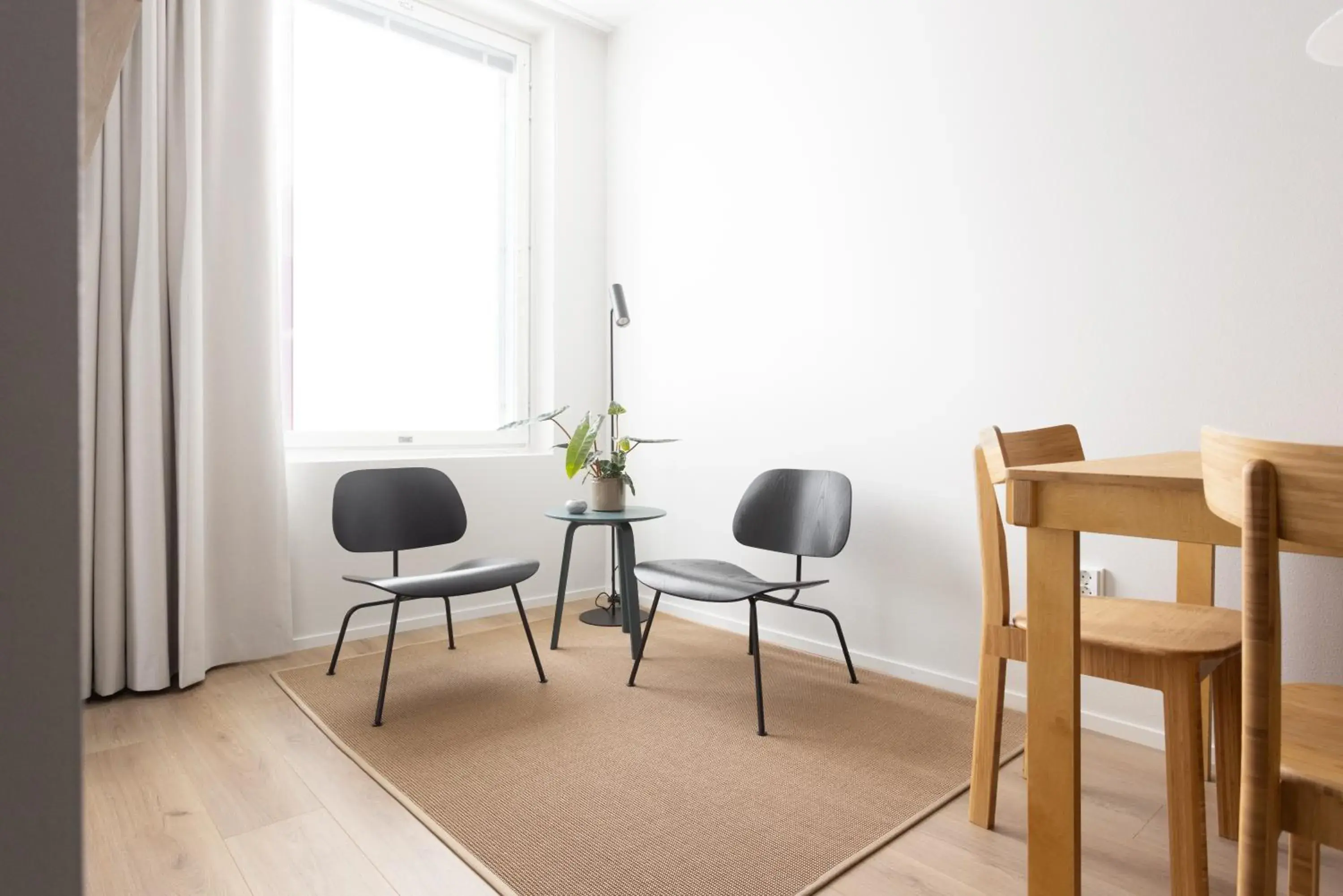 Spacious-studio upper floors in Noli Otaniemi Spacious-studio upper floors in Noli Otaniemi