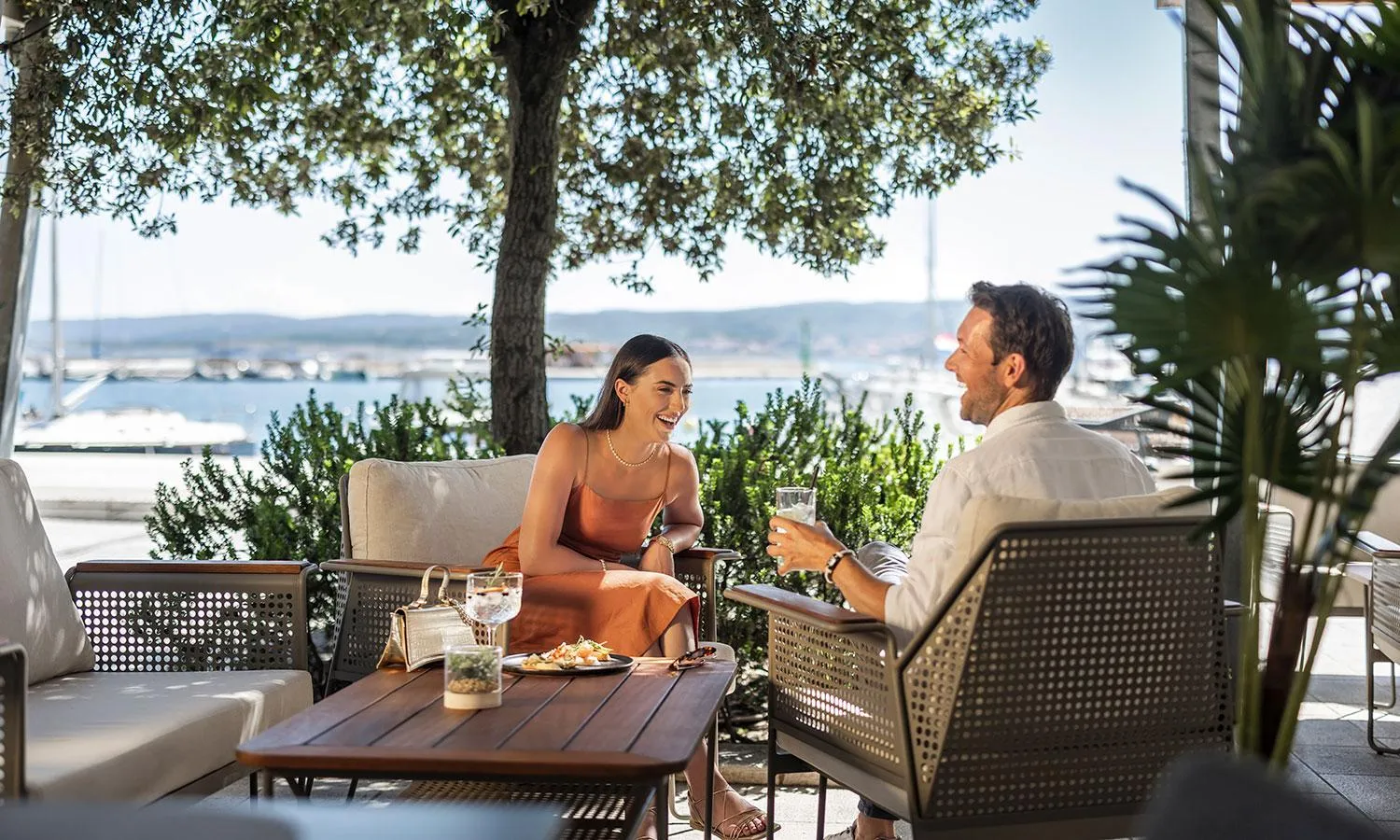 Restaurant/places to eat in Aminess Younique Narrivi Hotel