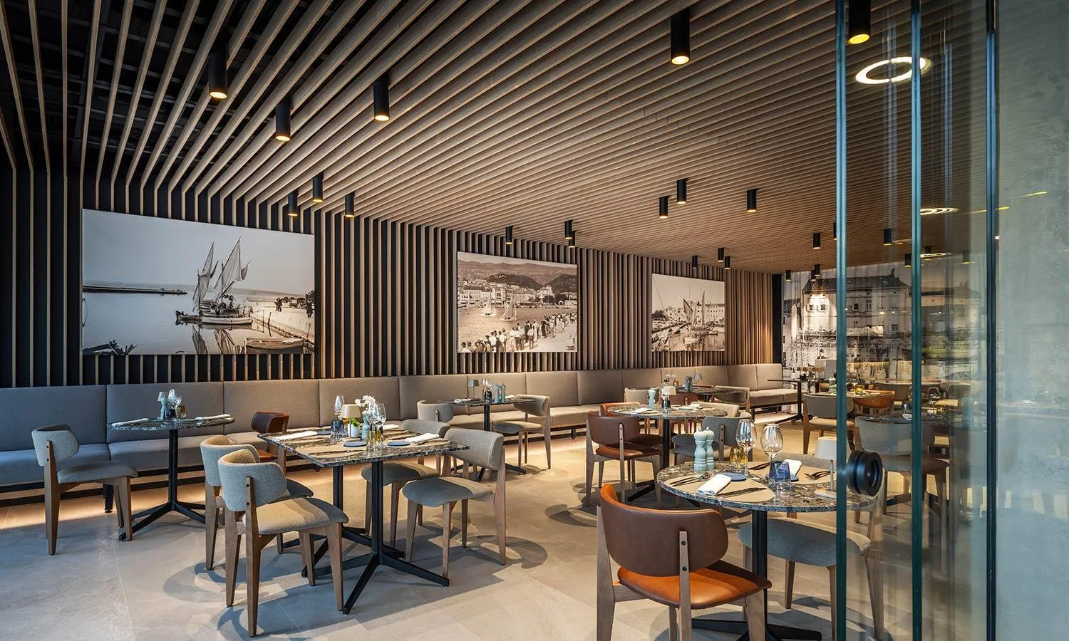 Restaurant/places to eat in Aminess Younique Narrivi Hotel