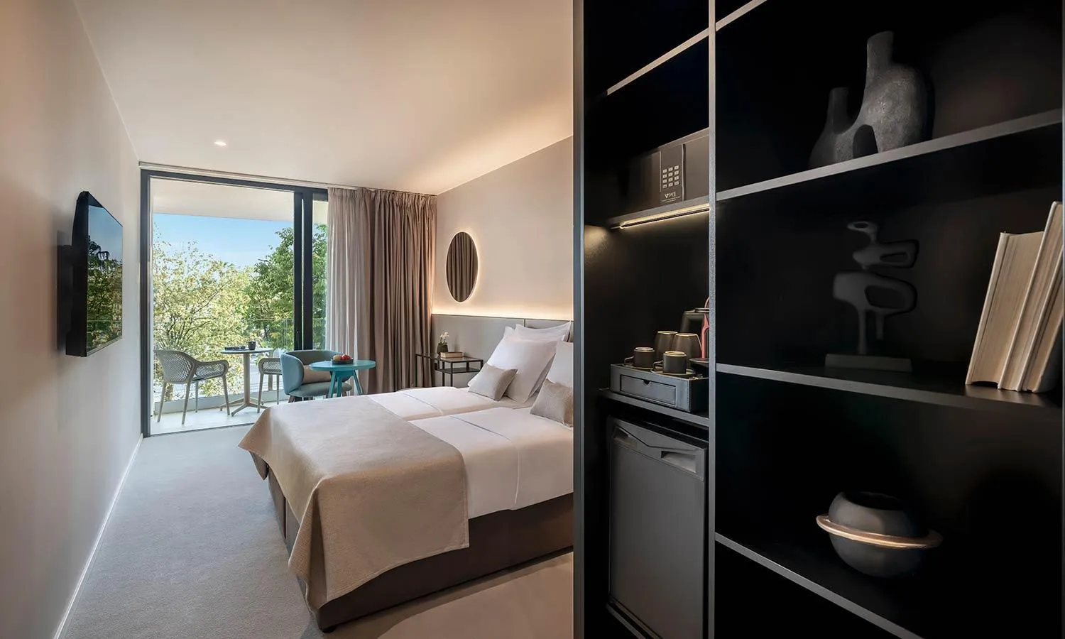 Bed in Aminess Younique Narrivi Hotel