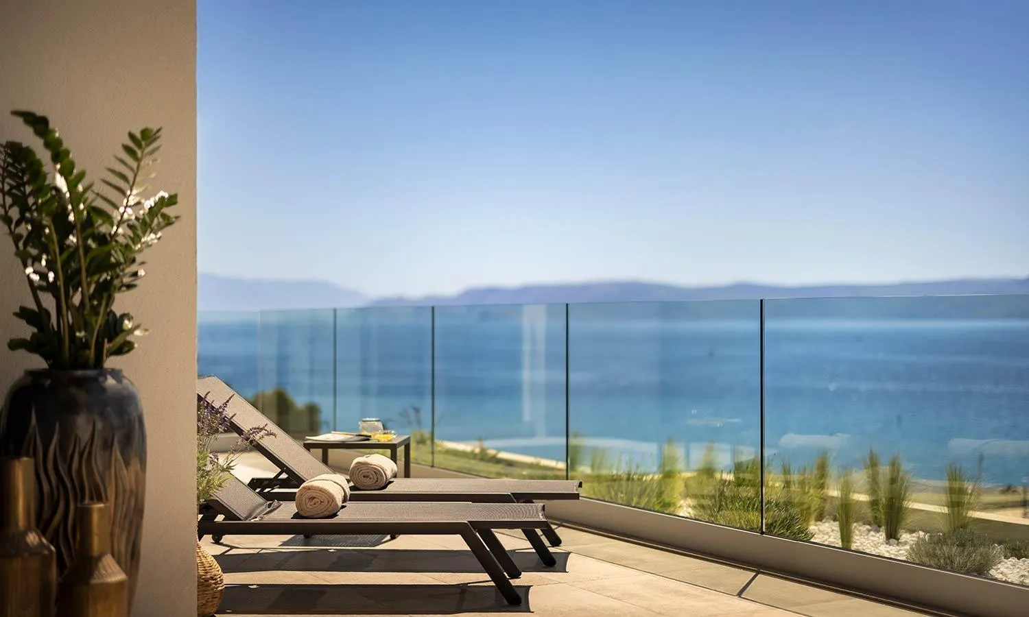 Day in Aminess Younique Narrivi Hotel