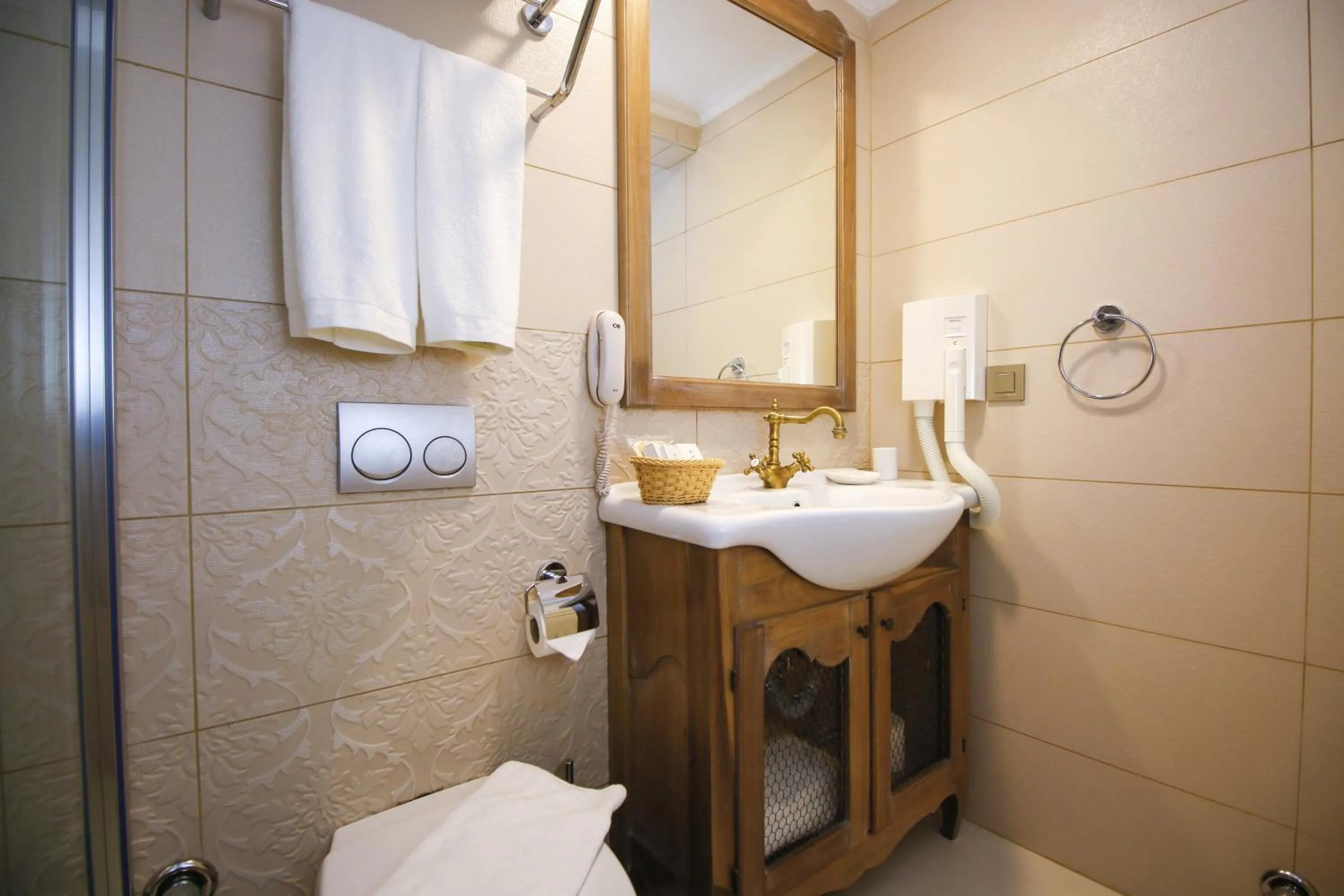 Bathroom in Joya Del Mar Hotel