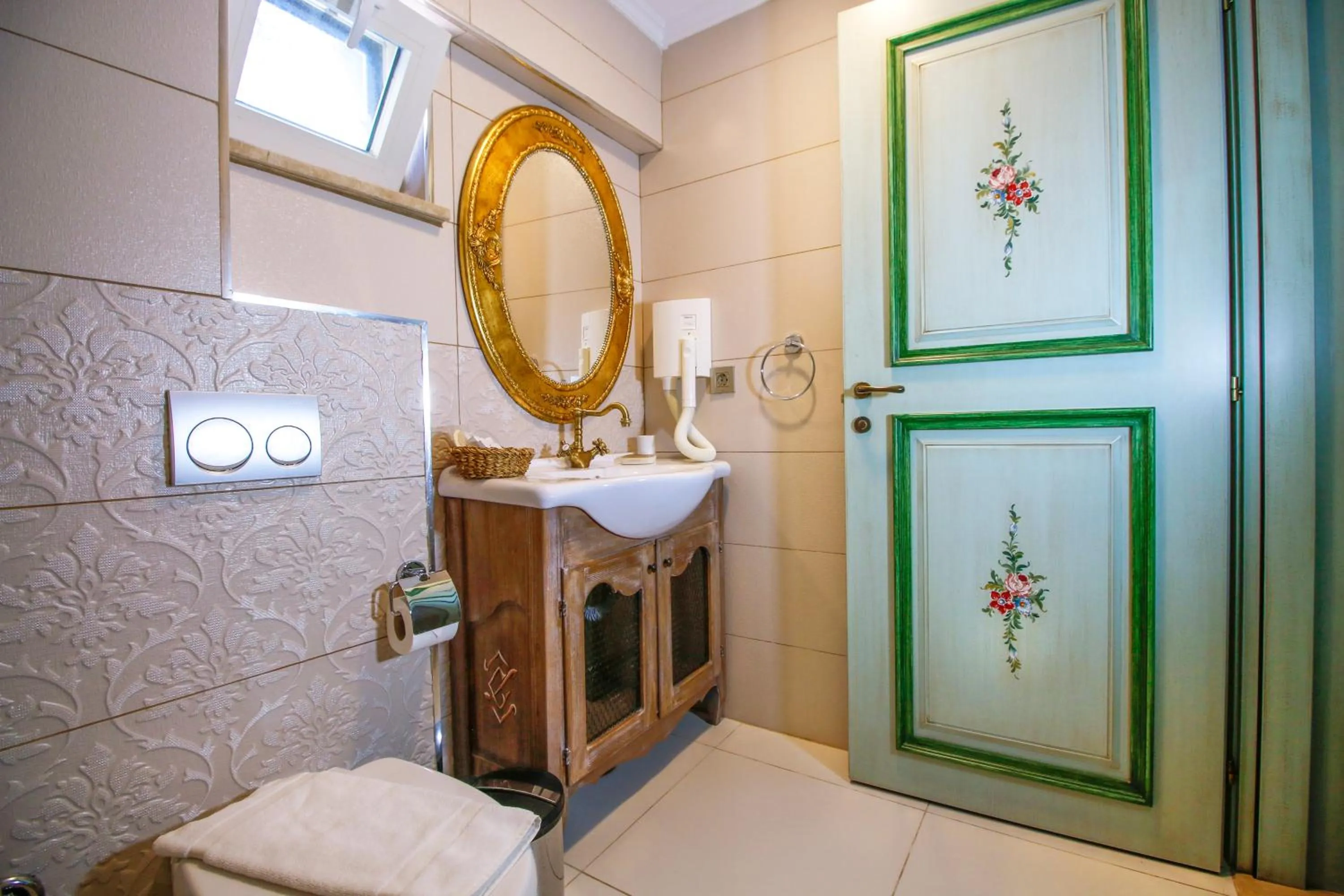 Bathroom in Joya Del Mar Hotel