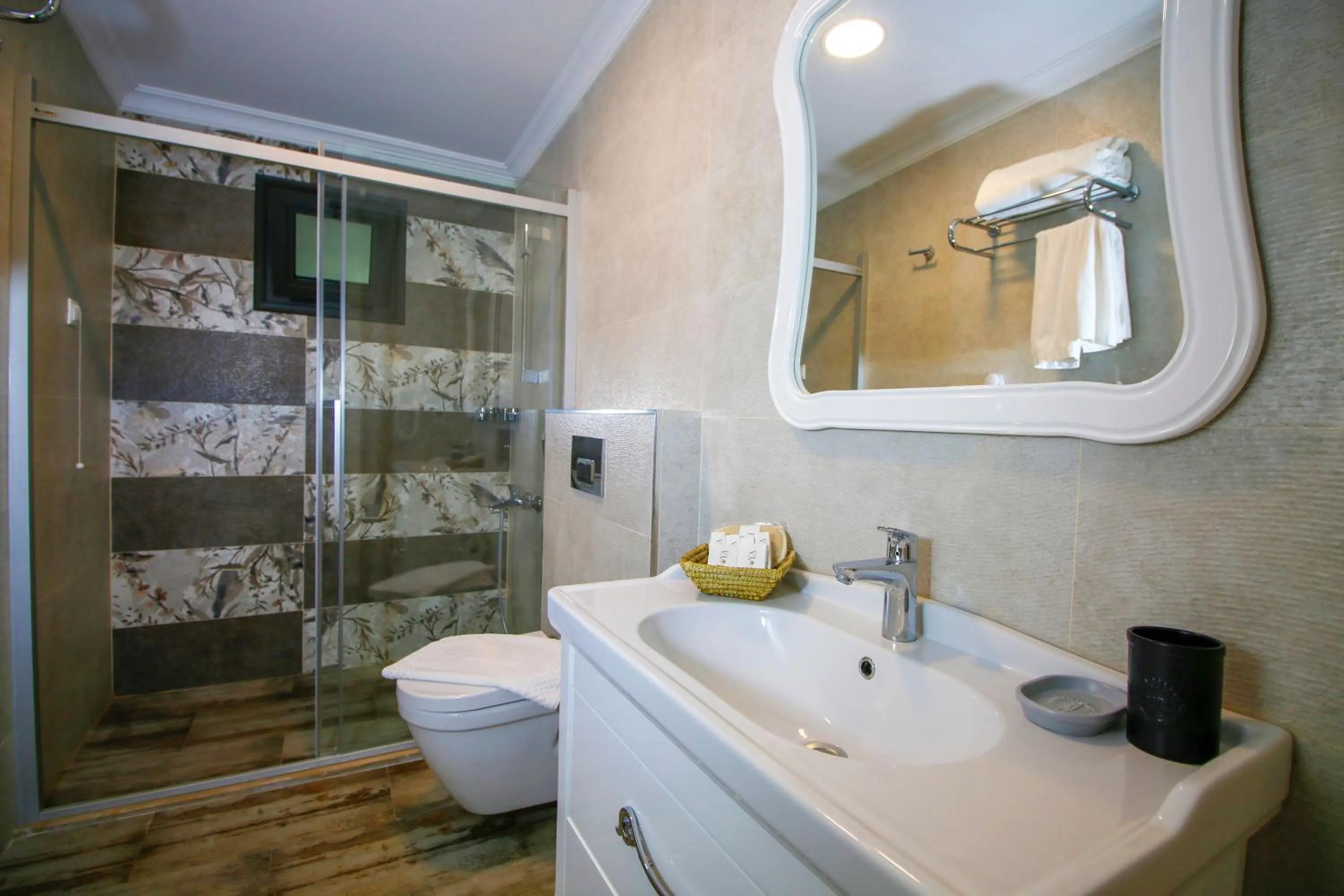 Bathroom in Joya Del Mar Hotel